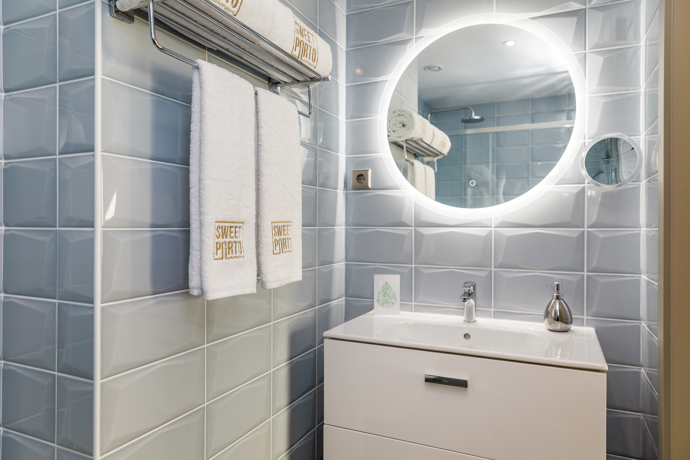 Studio with Air Conditioning