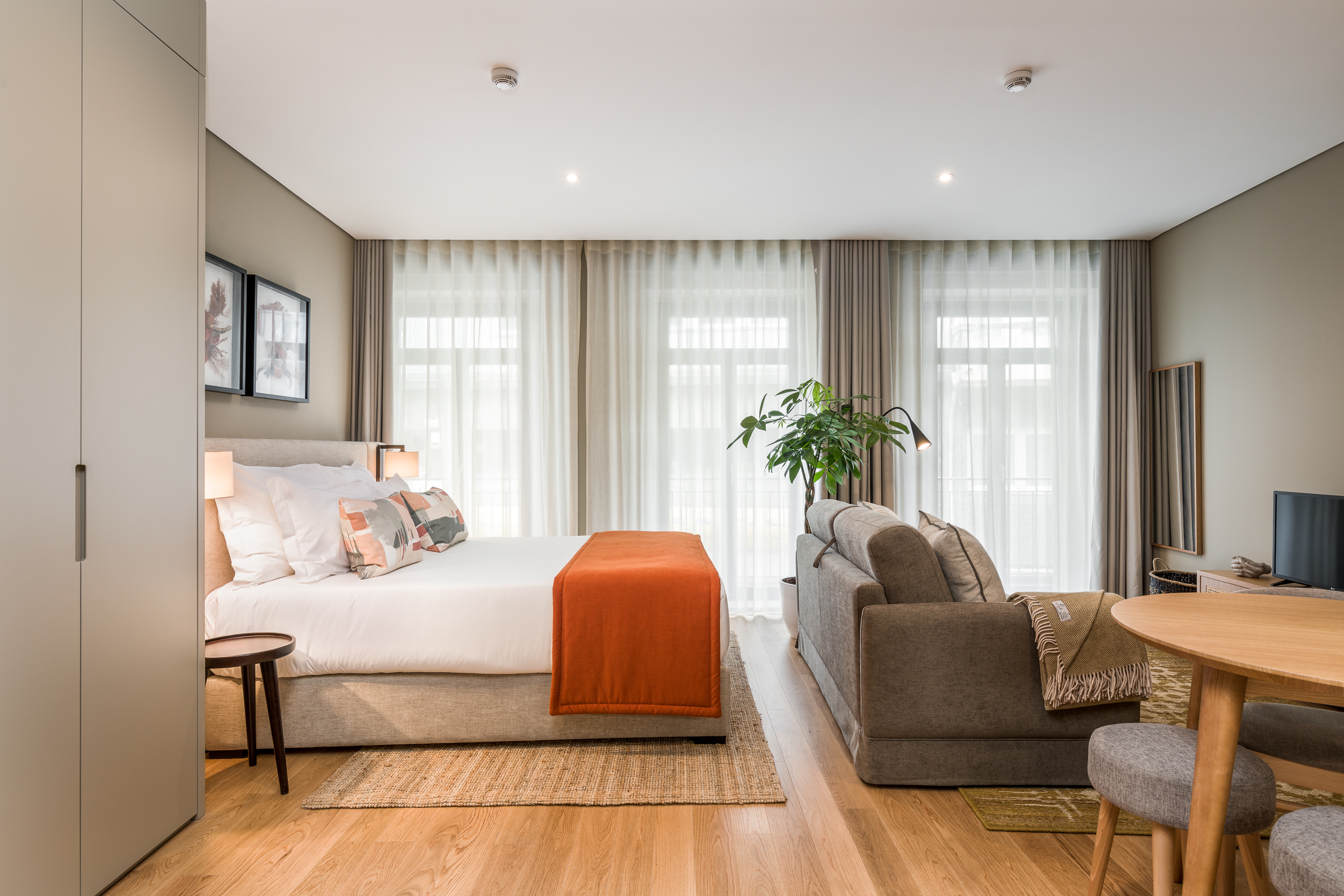 Studio with Air Conditioning