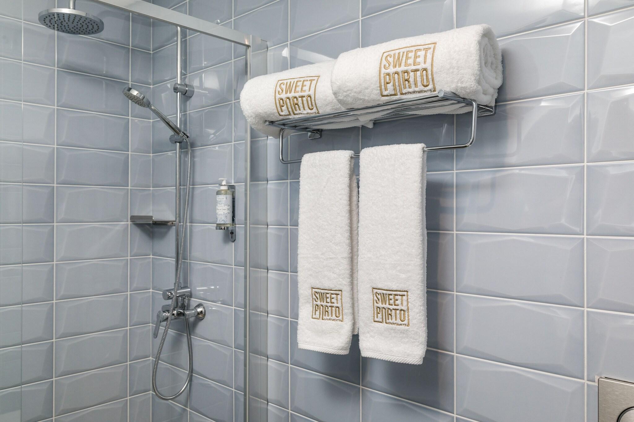 Apartment King Size Bed