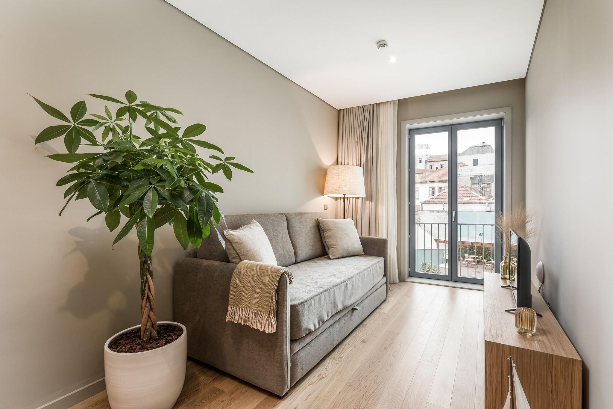 Apartment King Size Bed