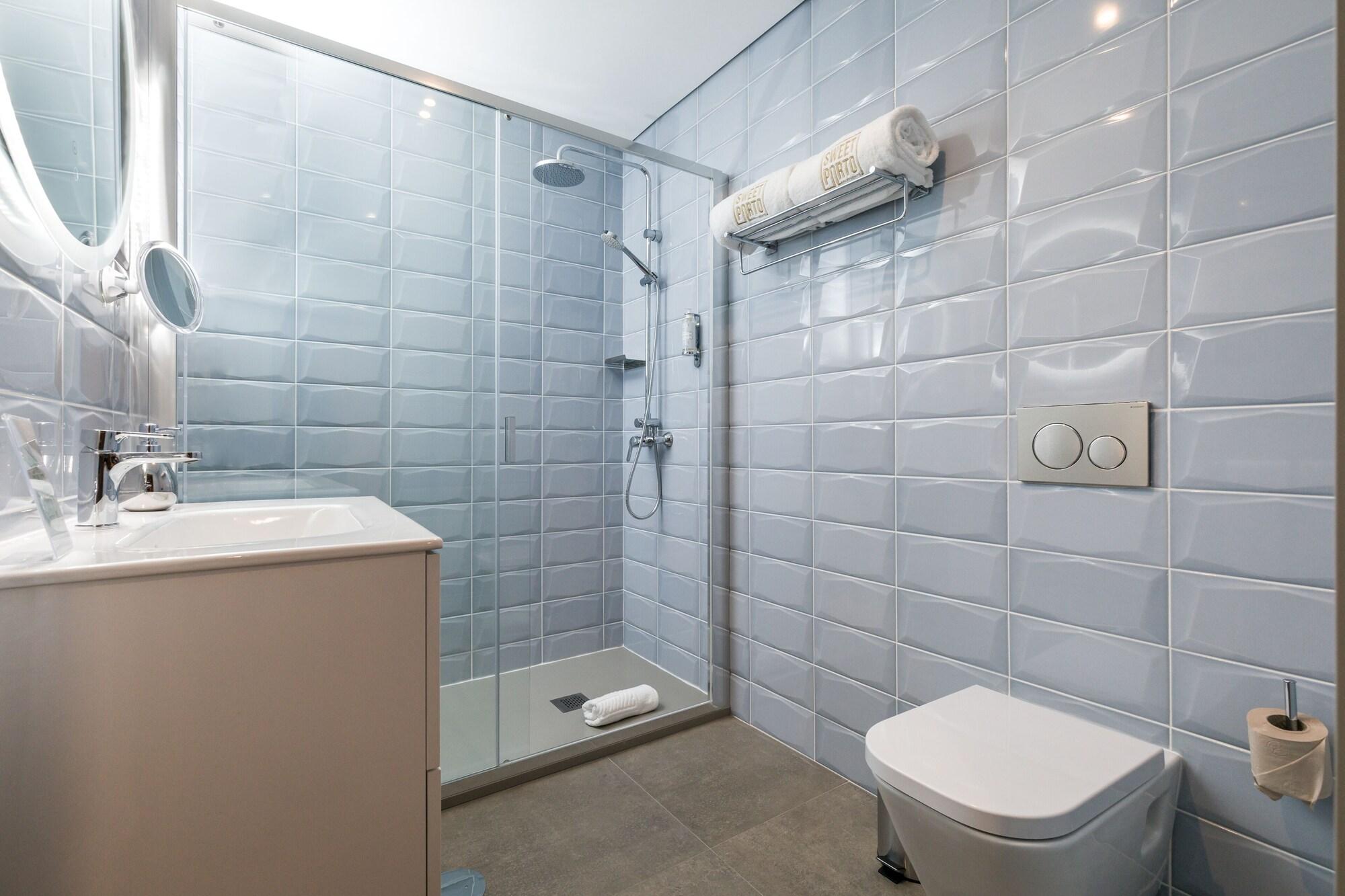 Apartment King Size Bed