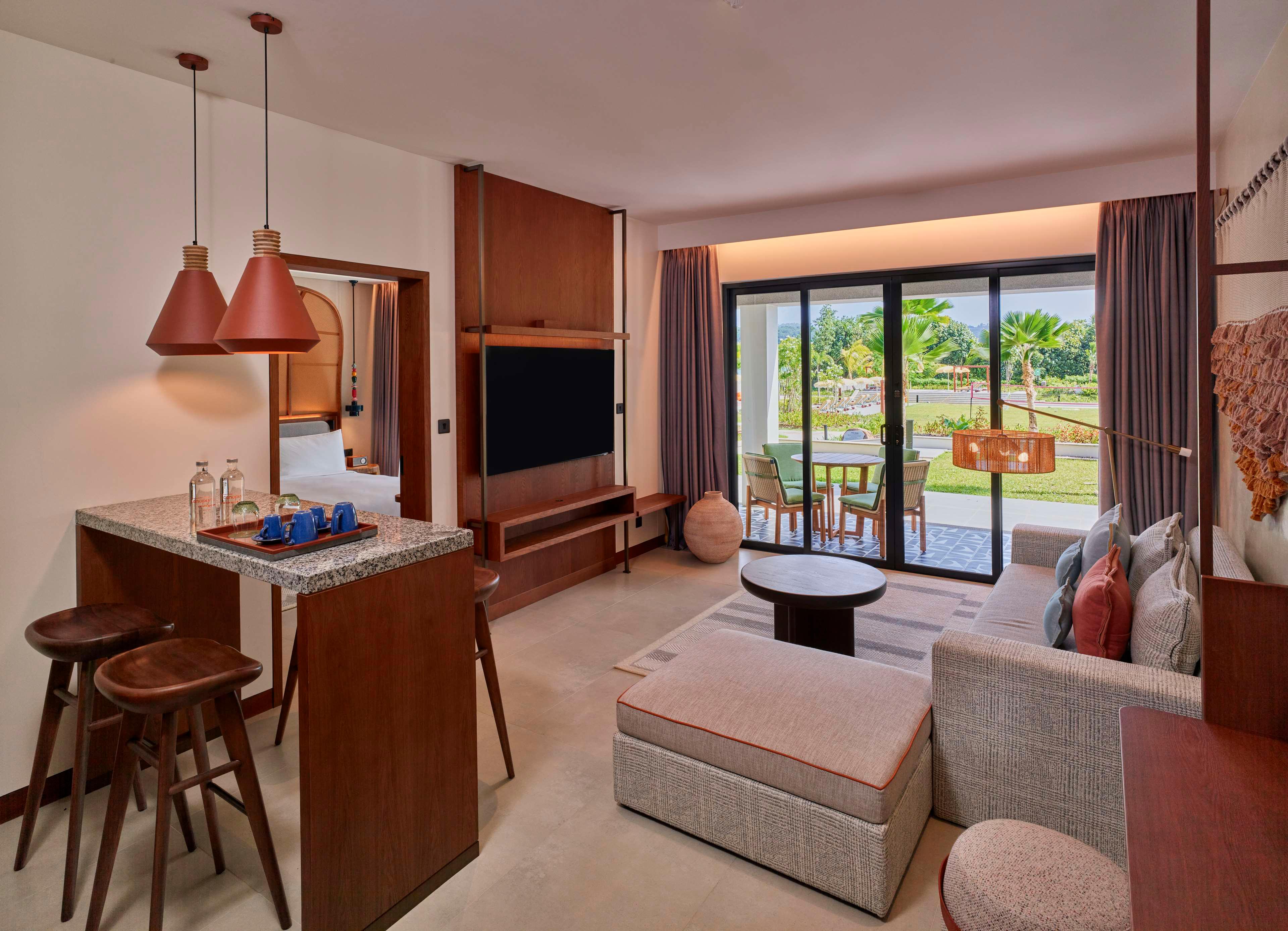 Suite King Bed One Bedroom 