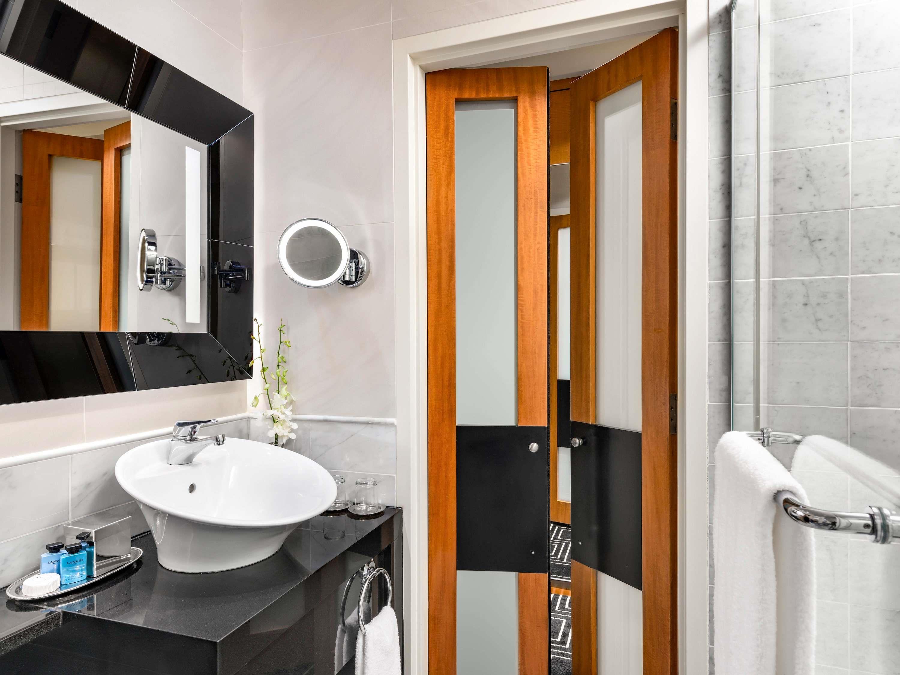 Double Superior King Bed