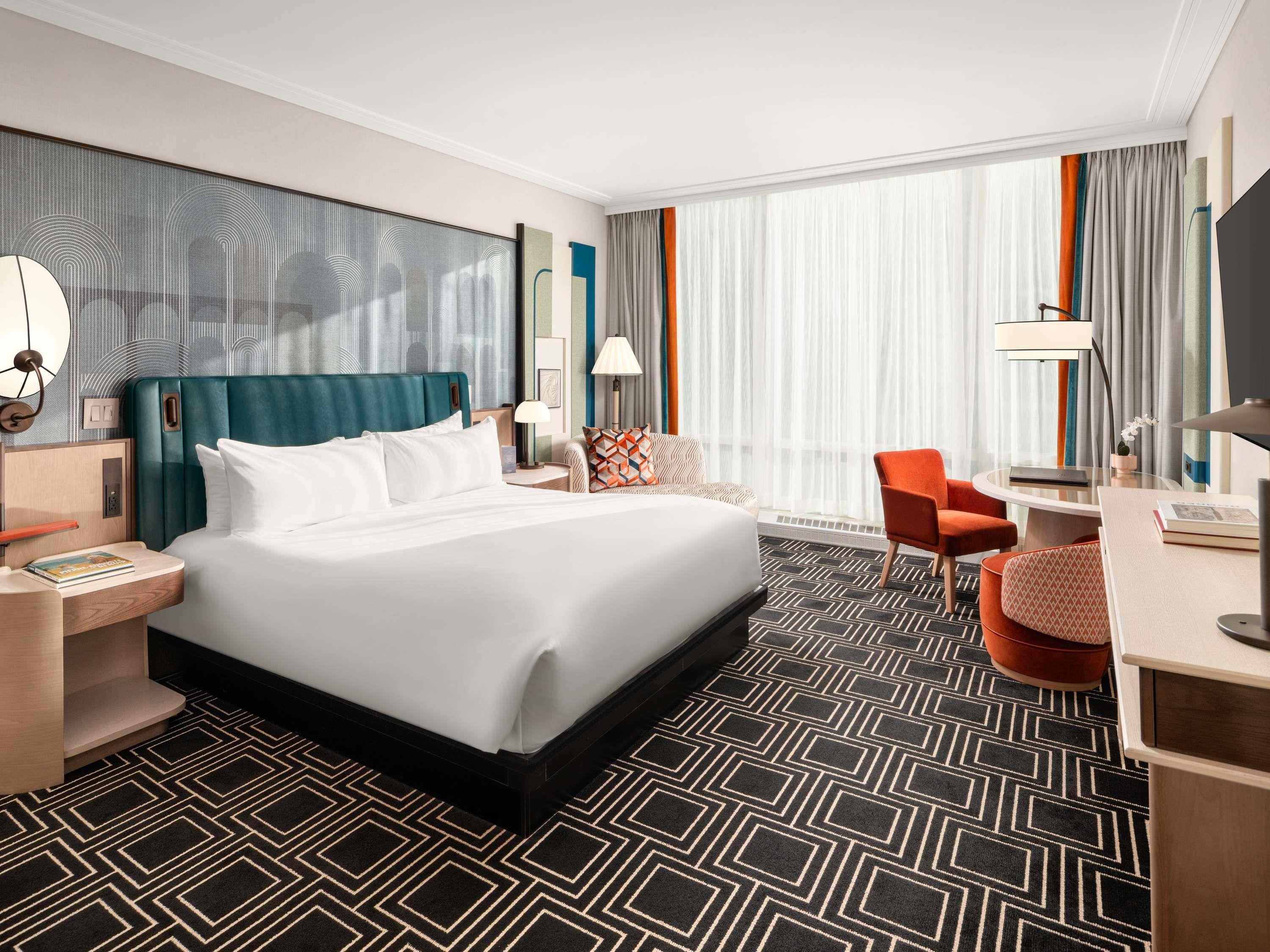 Double City View King Bed