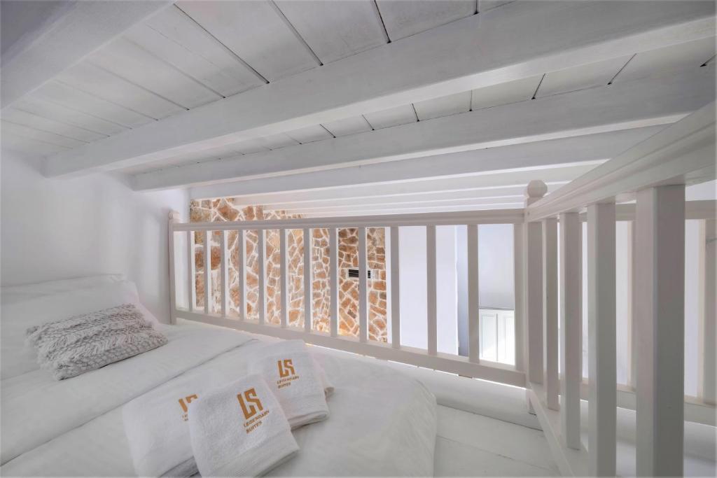 Suite Deluxe Capacity 4