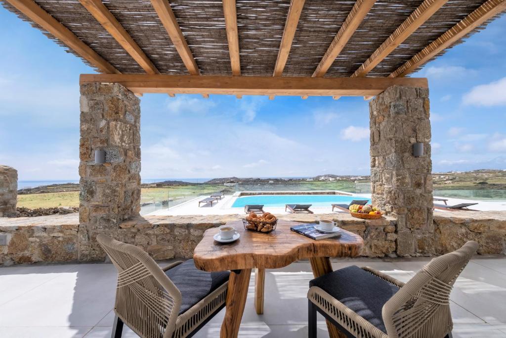 Villa Five Bedrooms with Private Pool