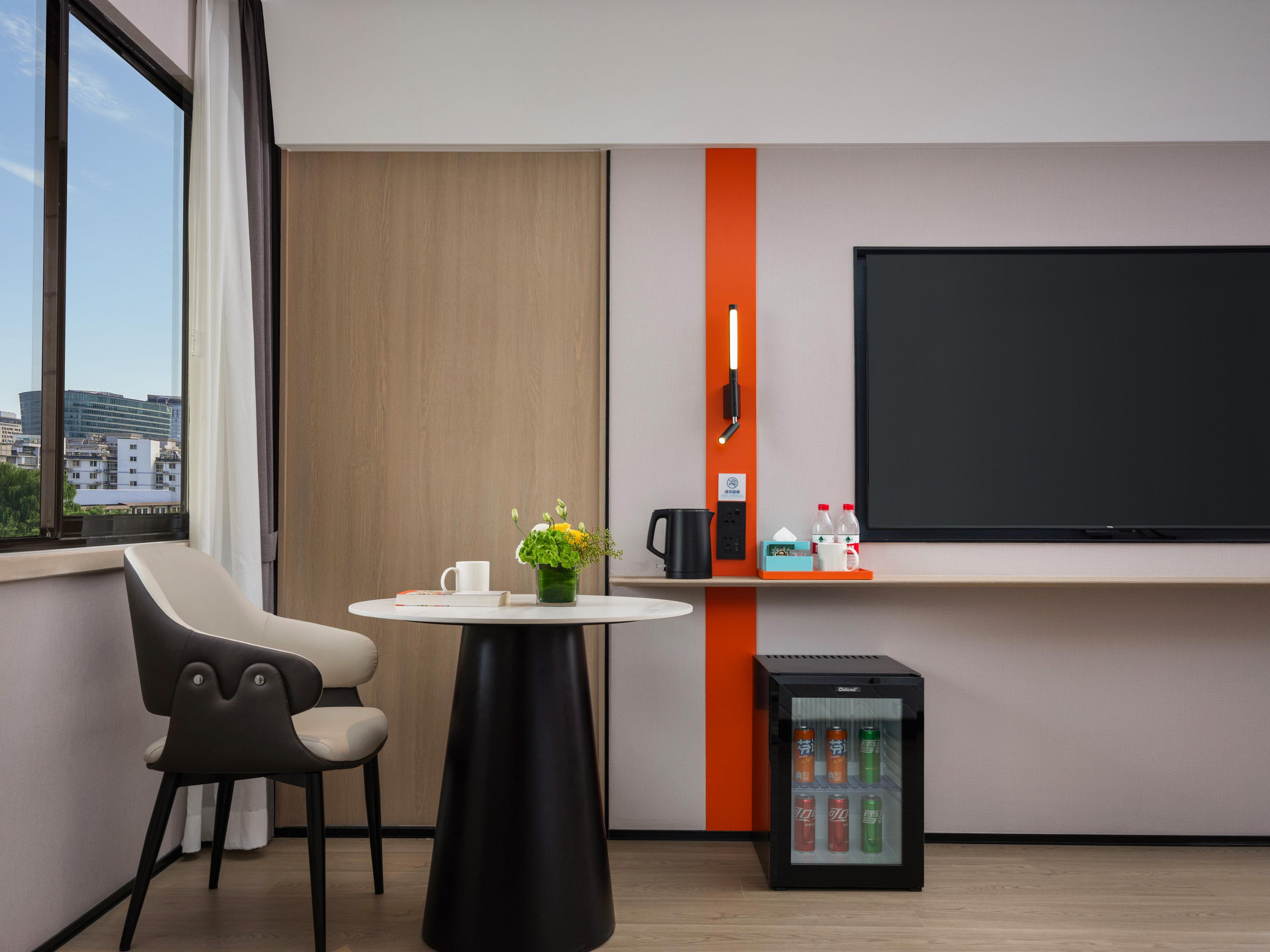 Double City View King Bed