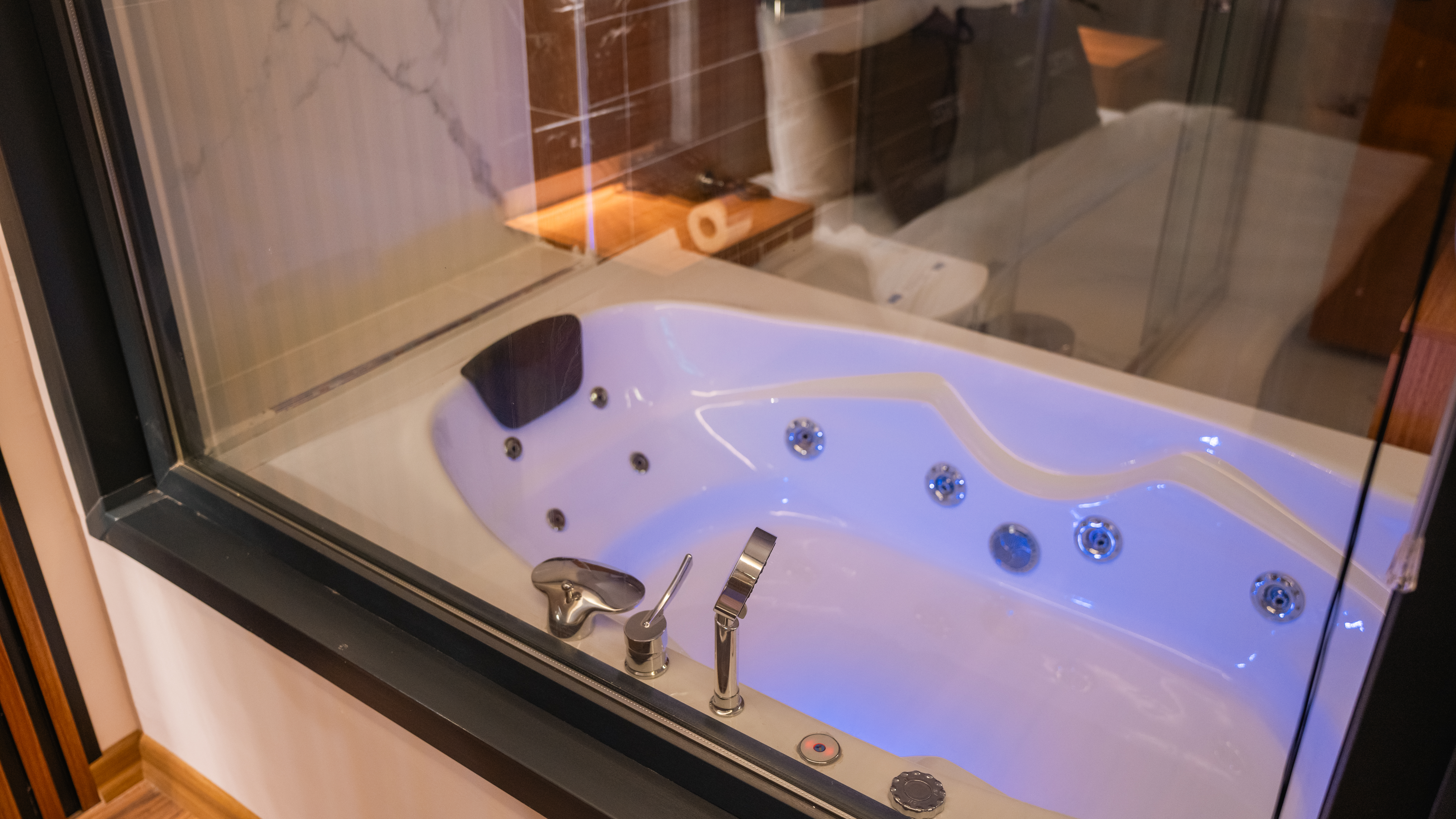 Double or Twin Deluxe Sea View