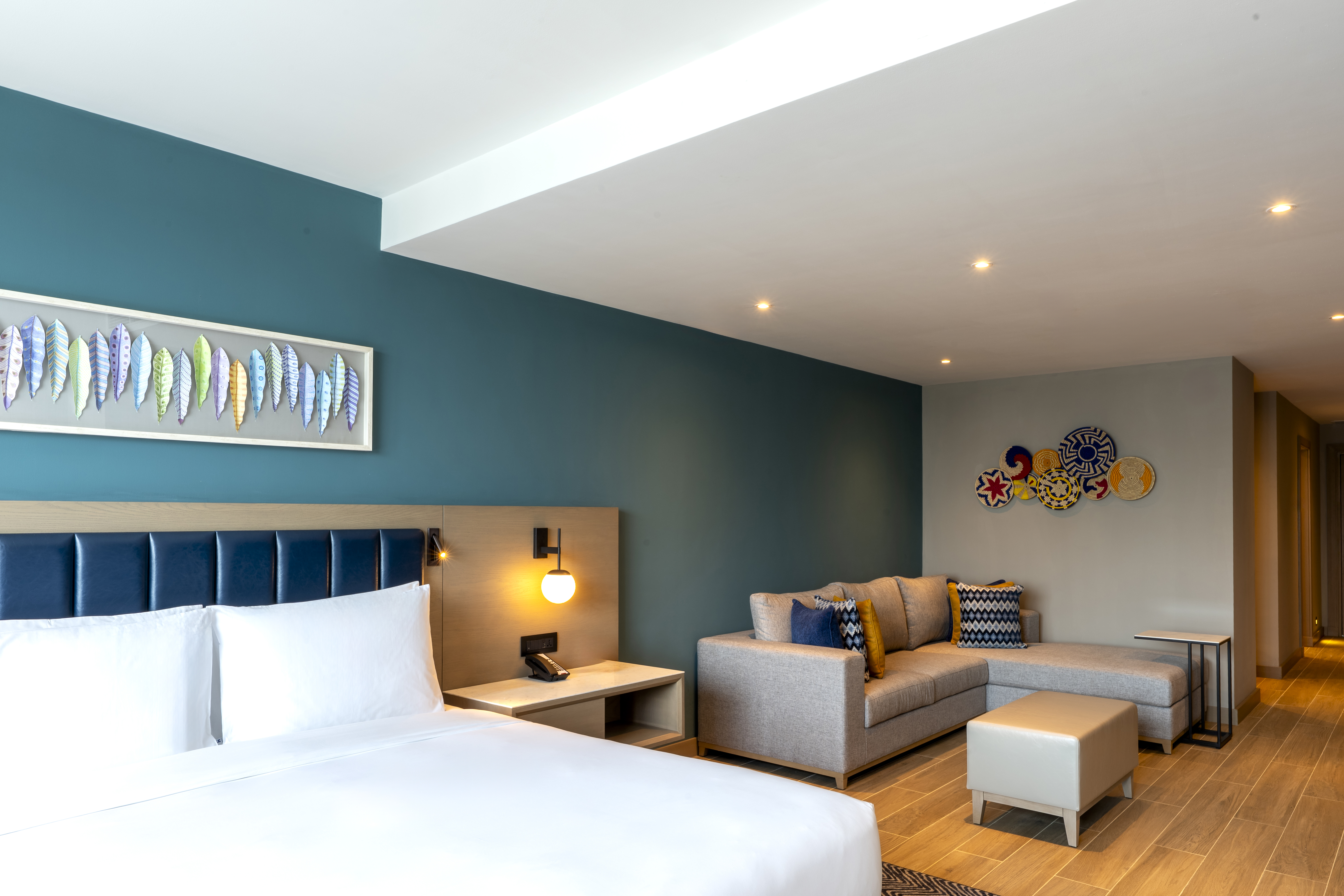 Triple Deluxe King Bed