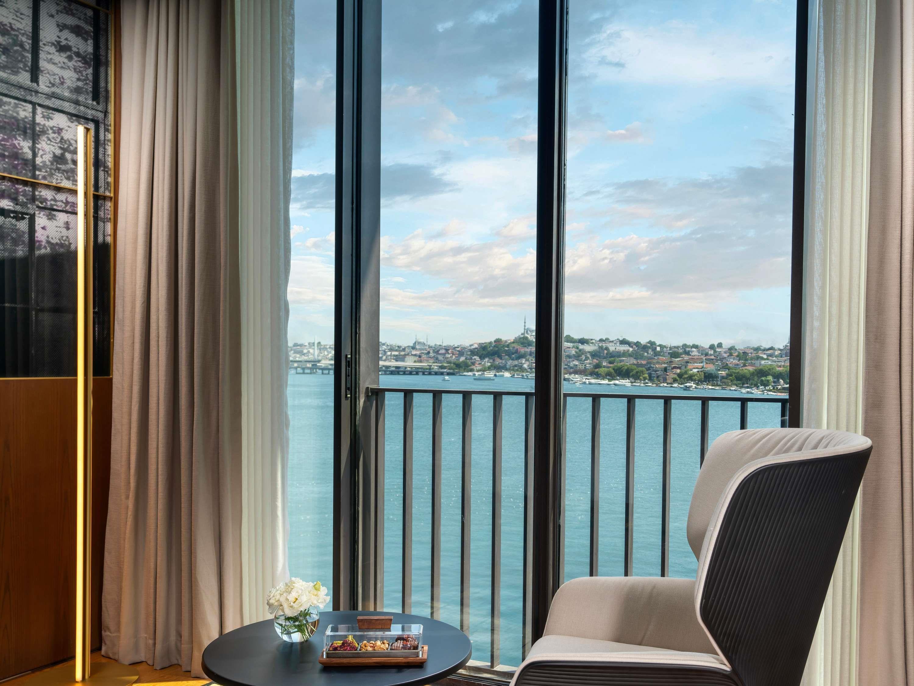 Twin Premium Sea View