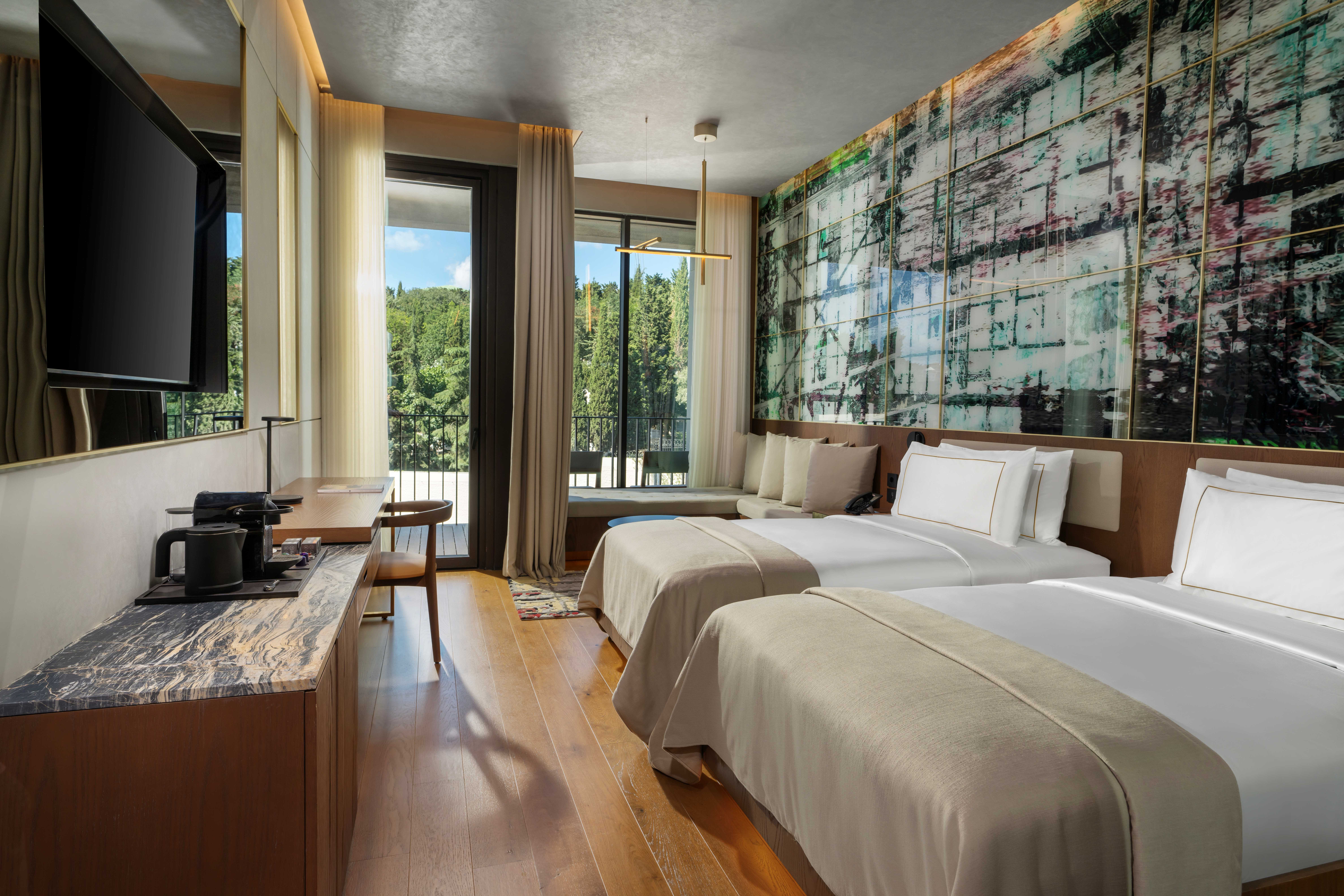 Family Room Connecting Room