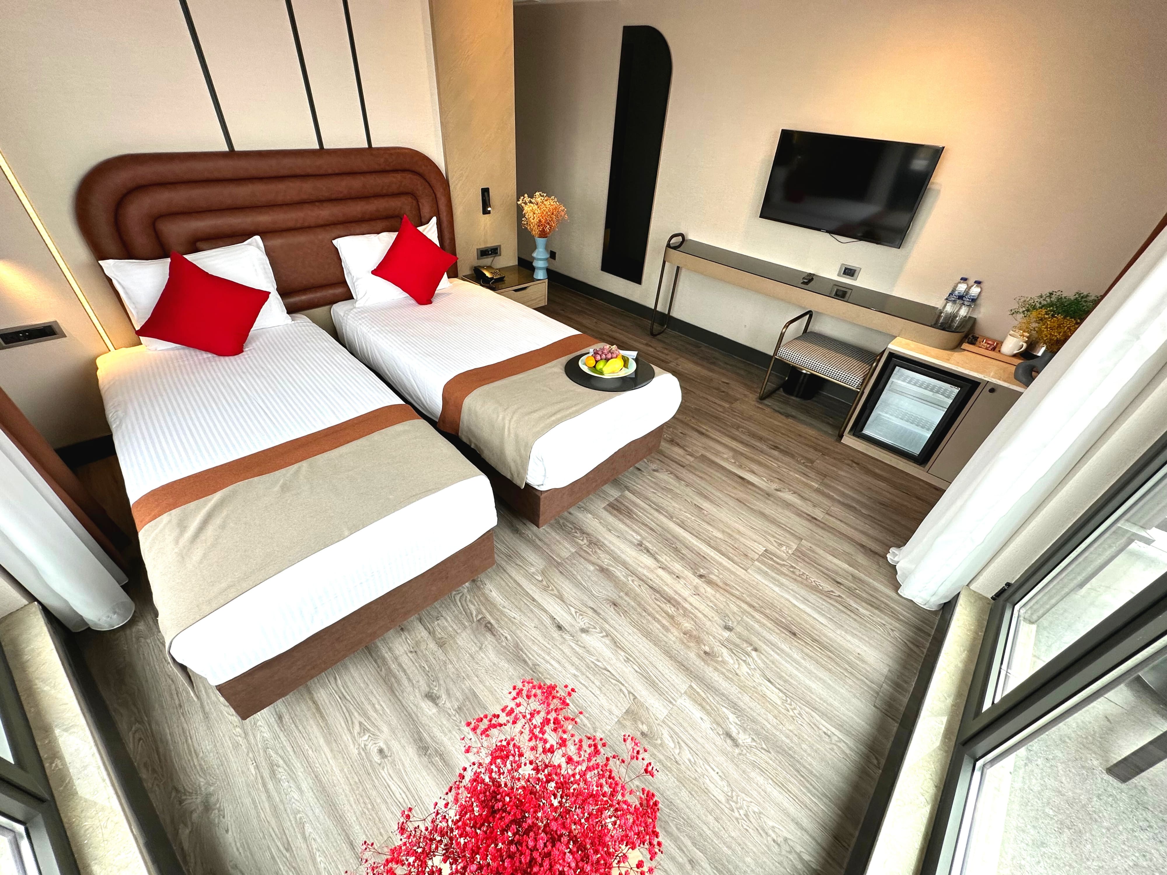 Twin Deluxe with Balcony