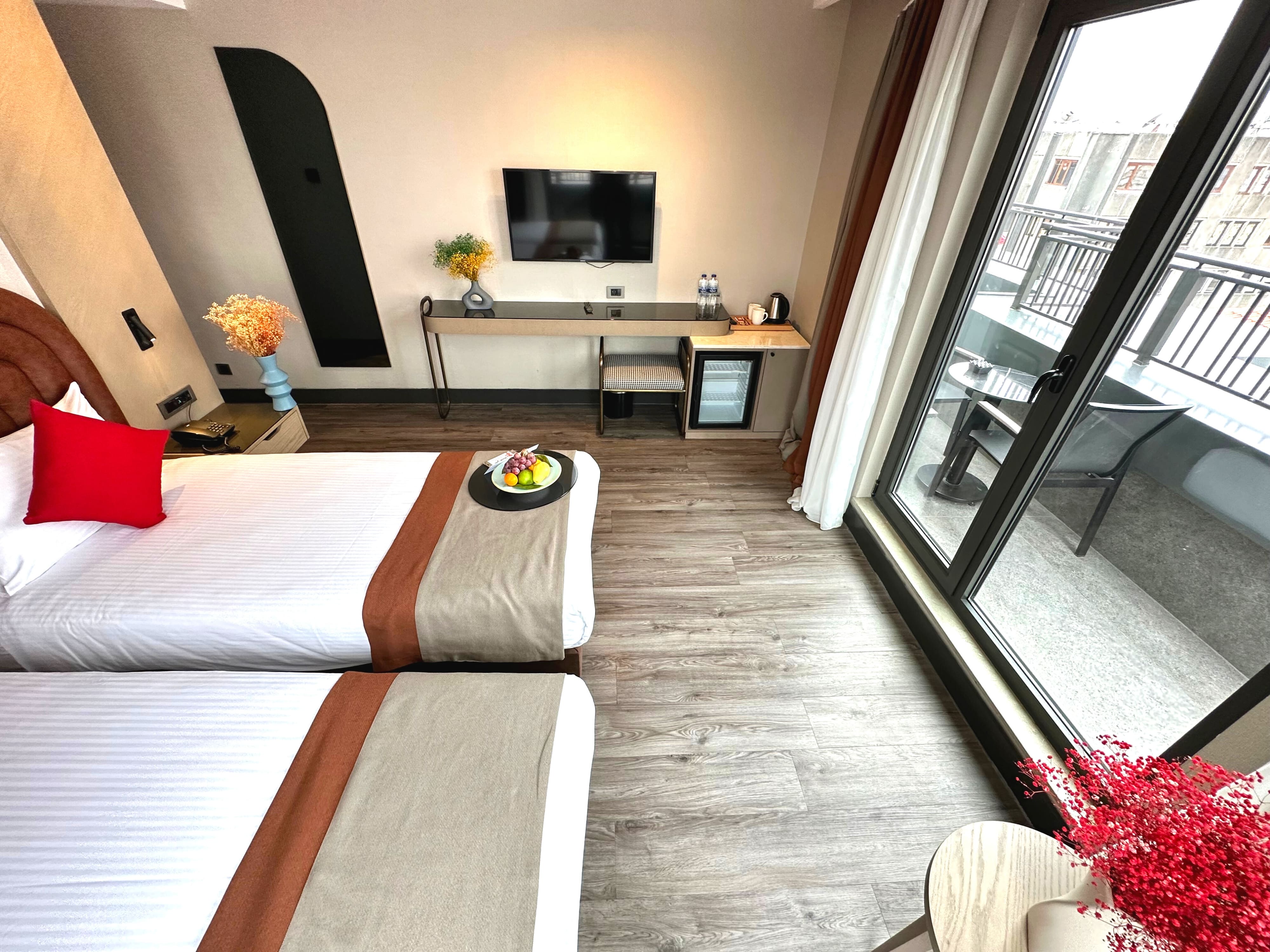 Twin Deluxe with Balcony