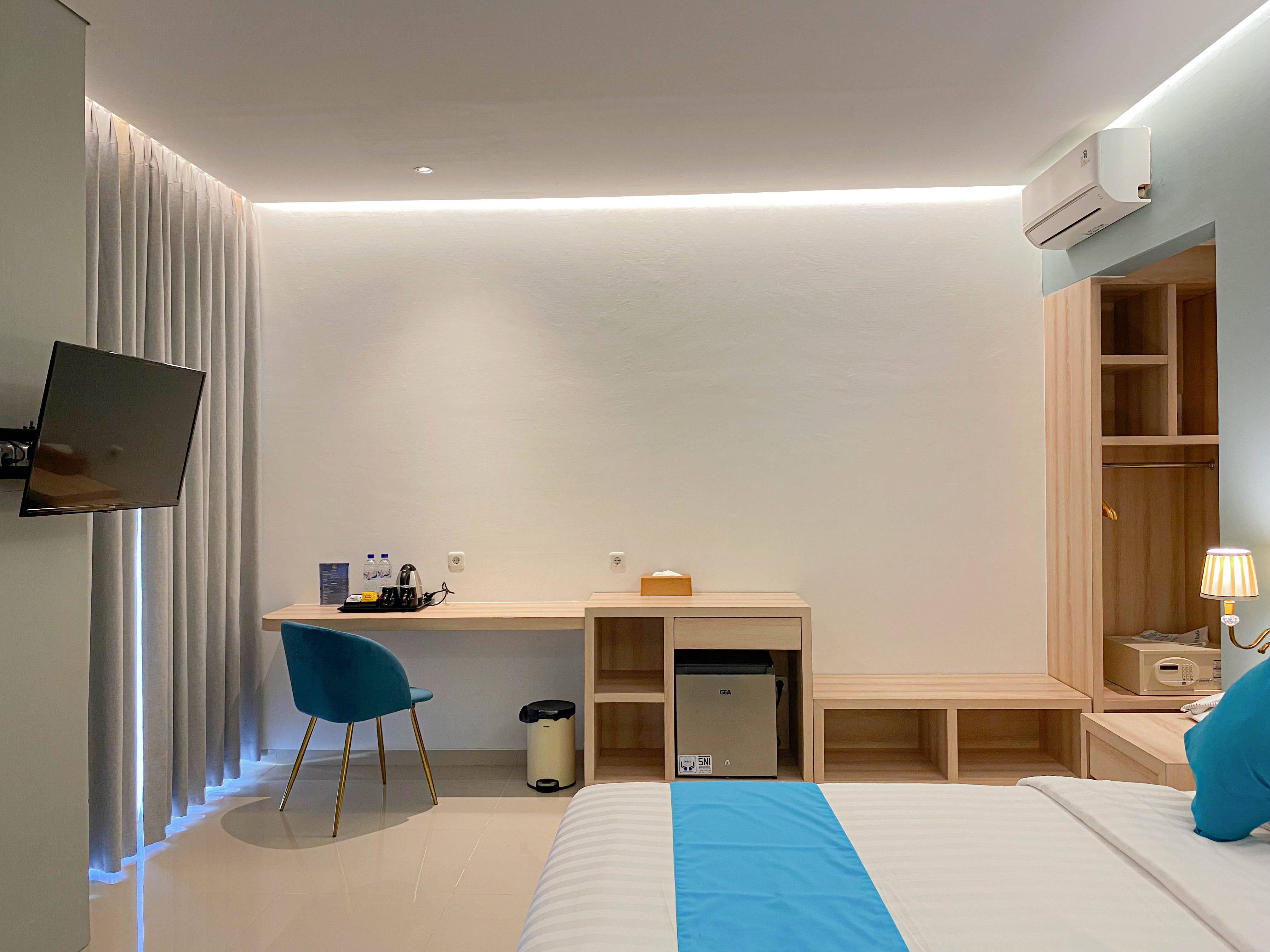 Double Single One Bed