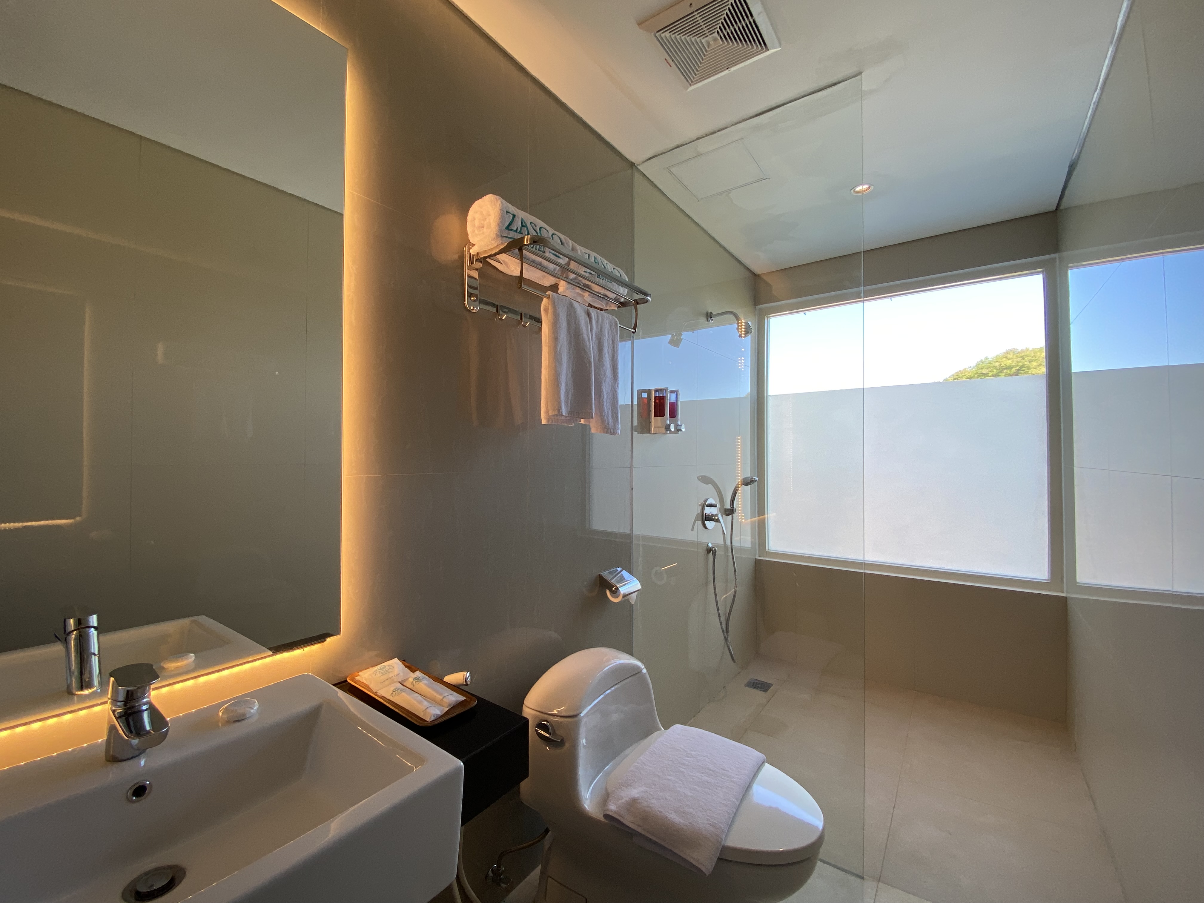 Junior Suite One Bedroom One Bathroom