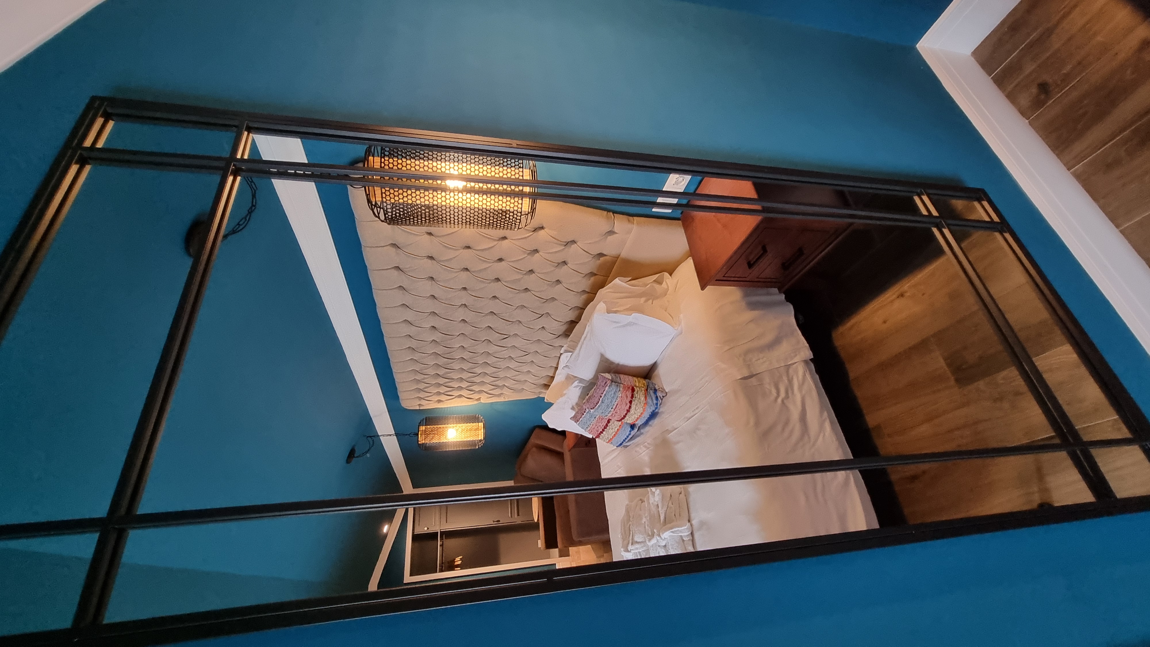 Apartment King Size Bed