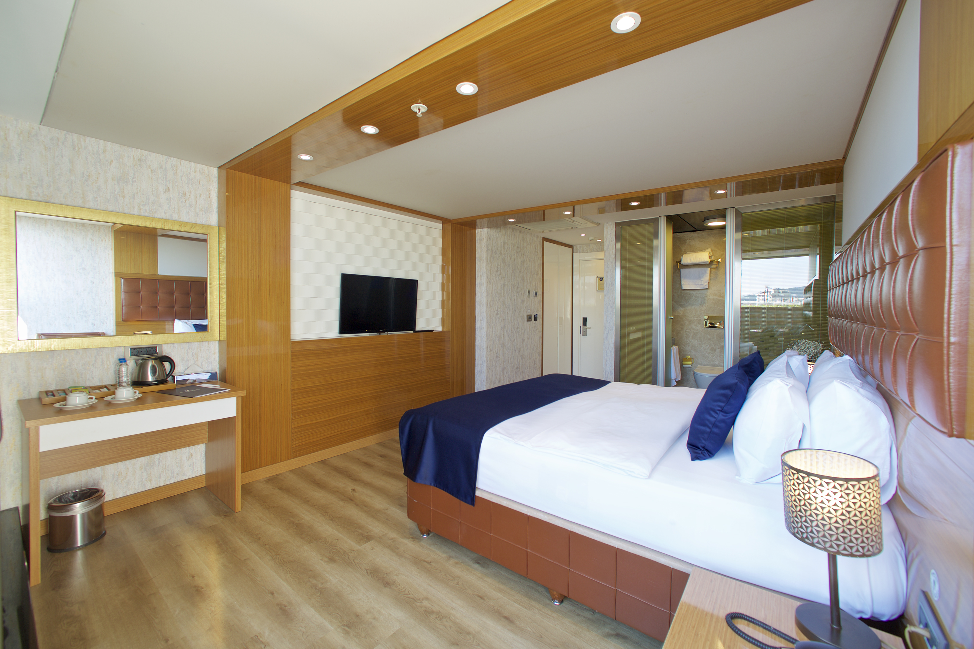 Double or Twin One Bed