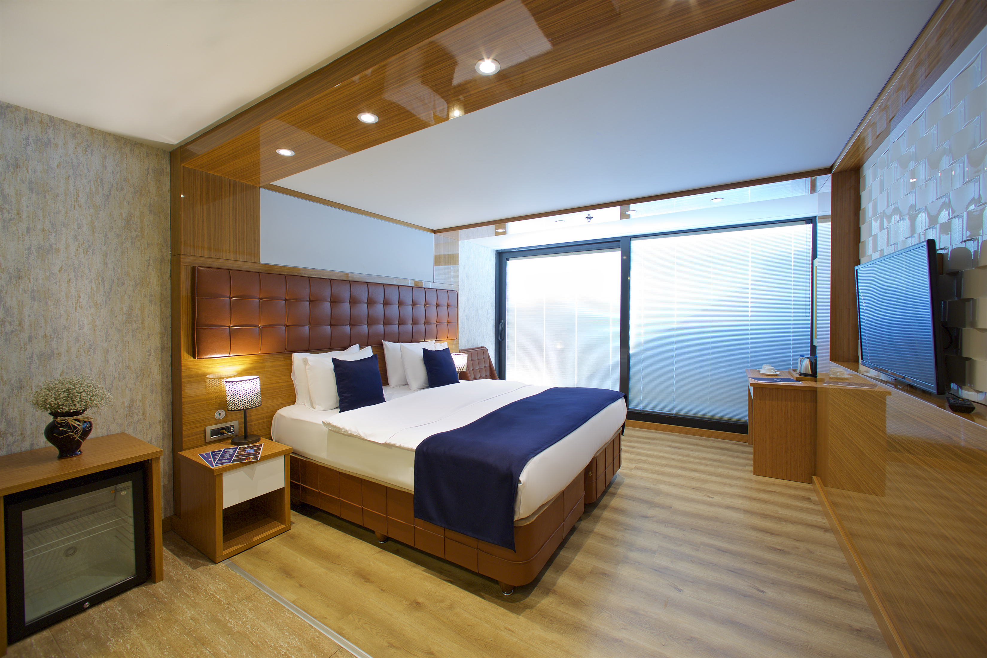 Double or Twin One Bed