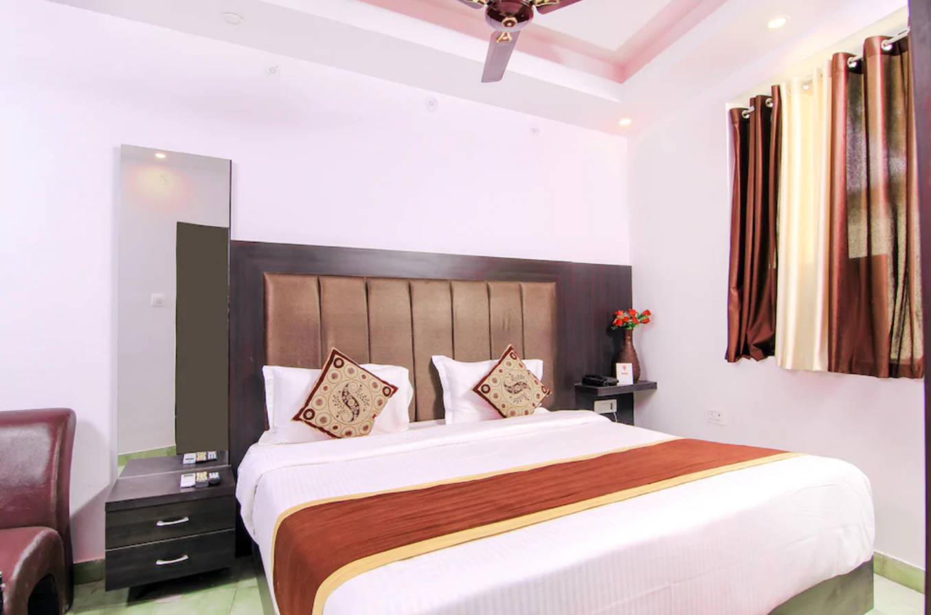 Double Deluxe King Bed