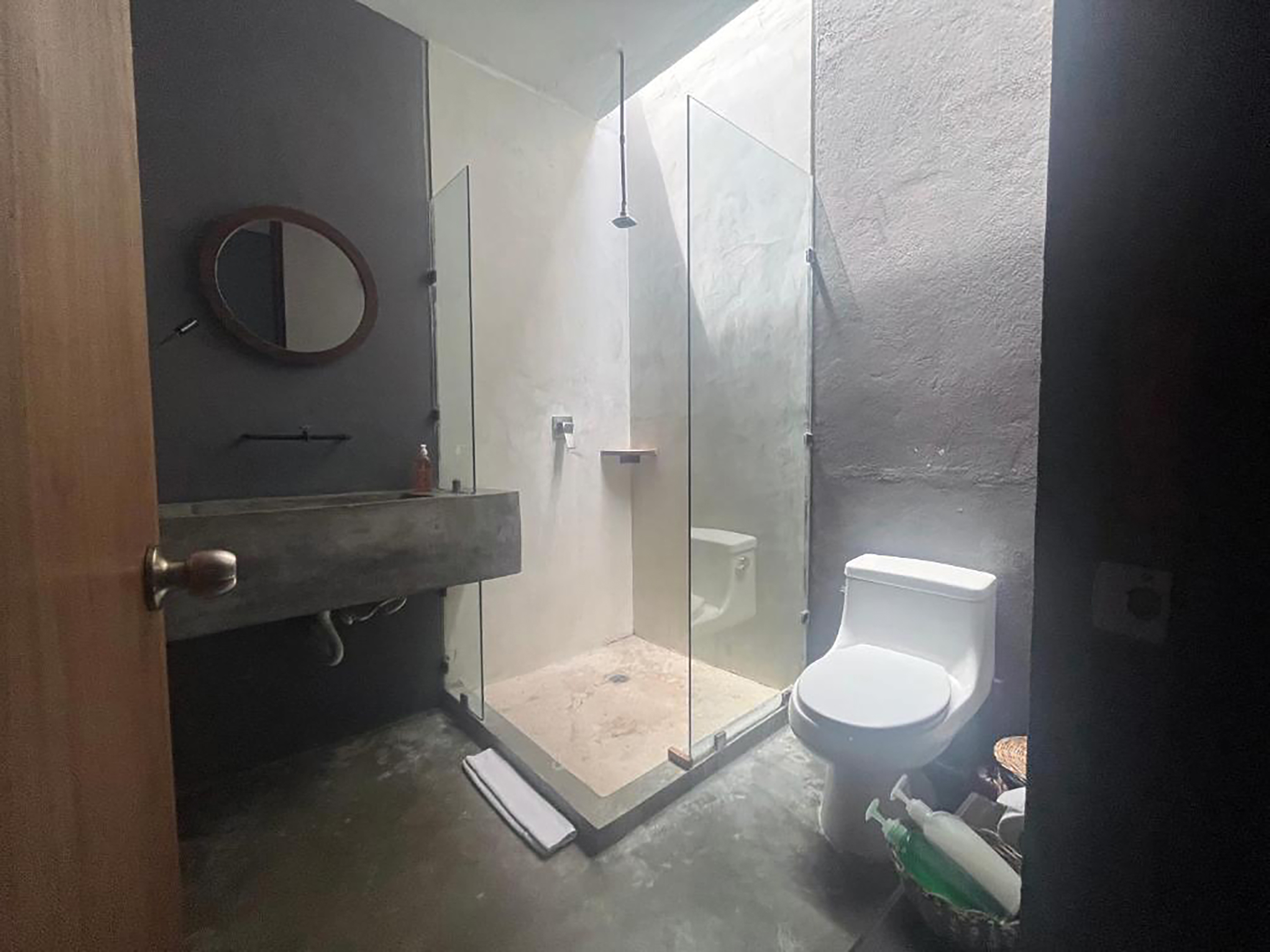 Double City View Queen Bed