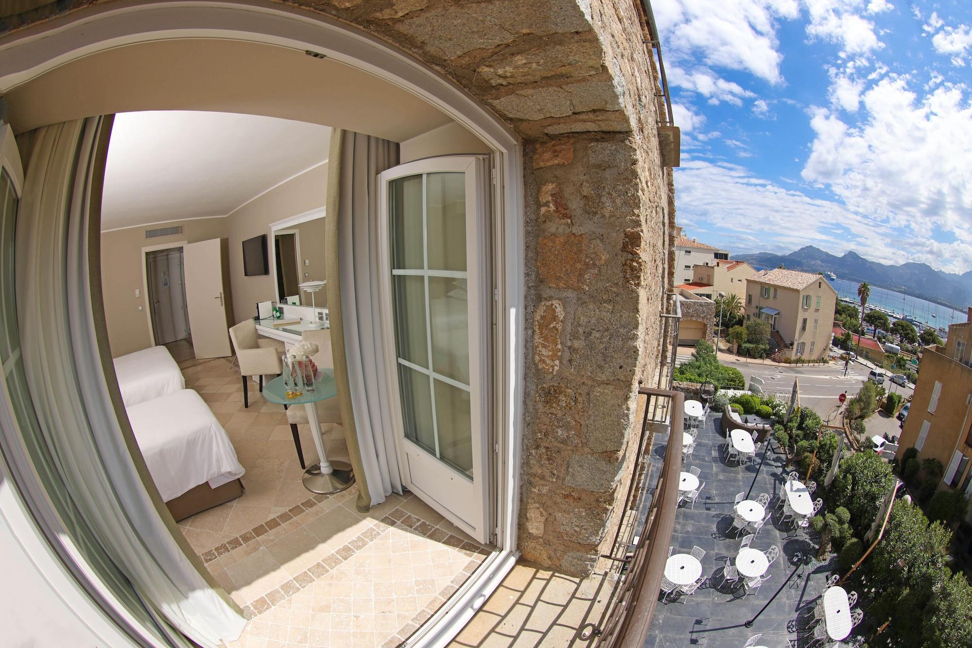 Triple Deluxe Sea View