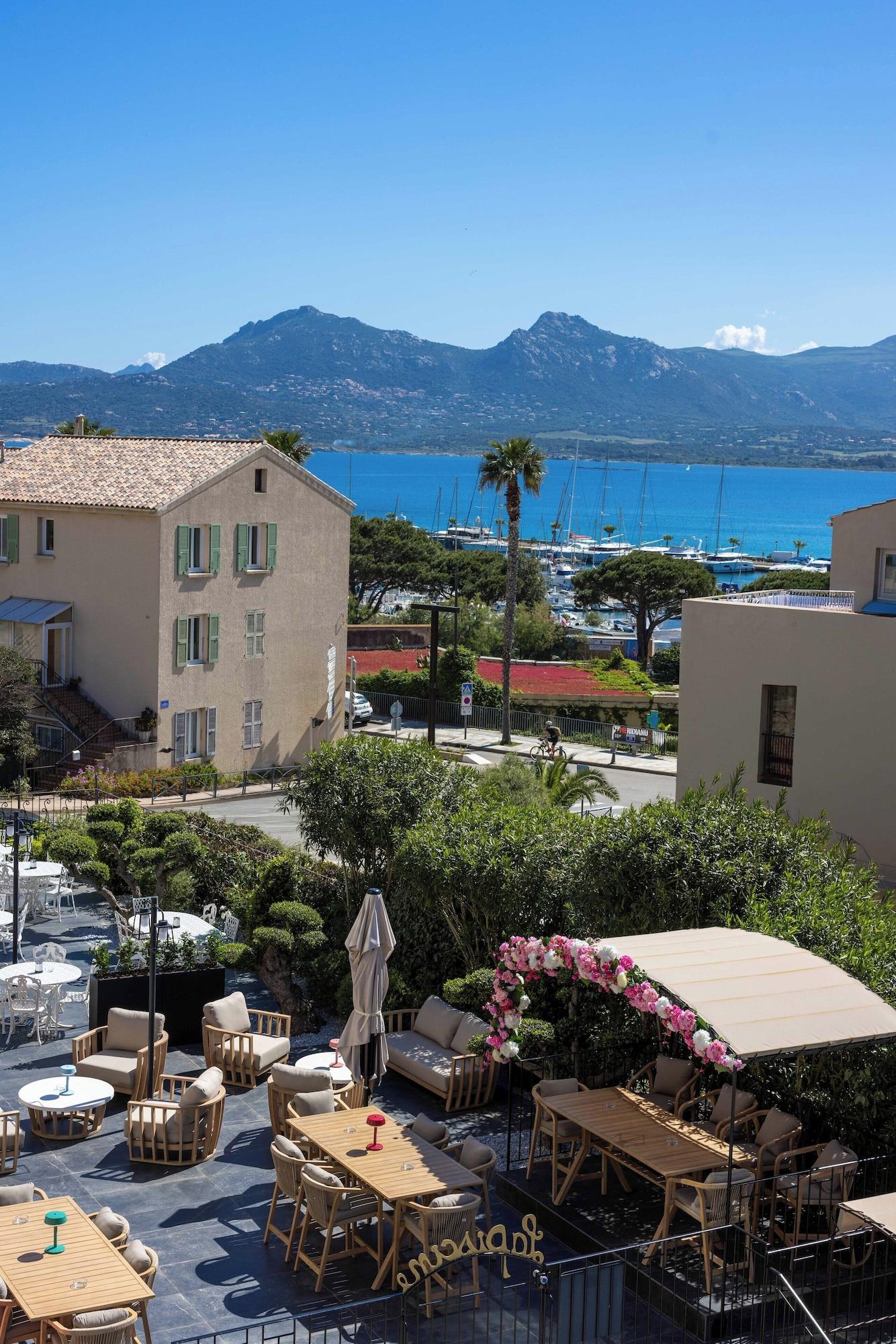 Triple Deluxe Sea View