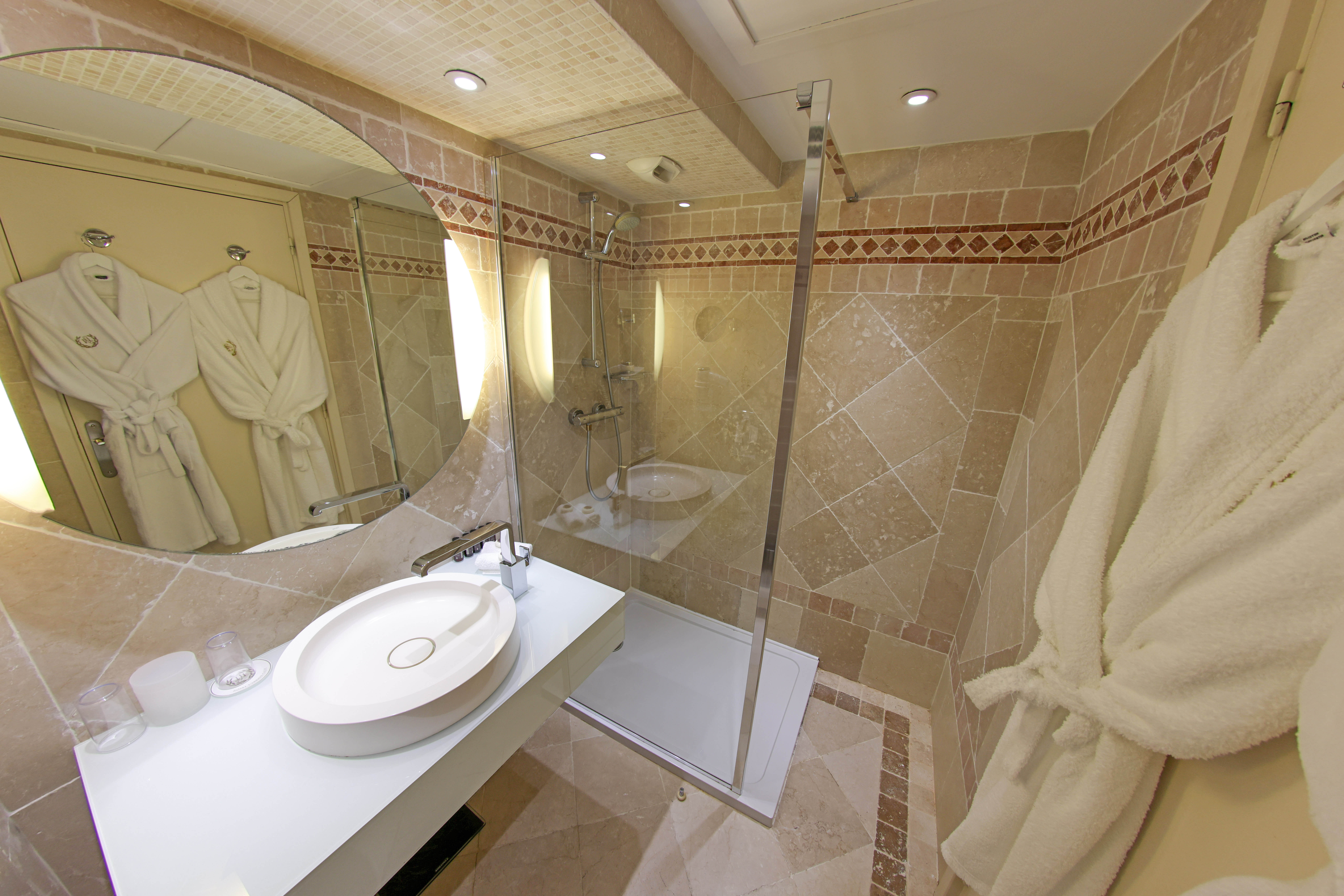 Double or Twin Superior Side Sea View