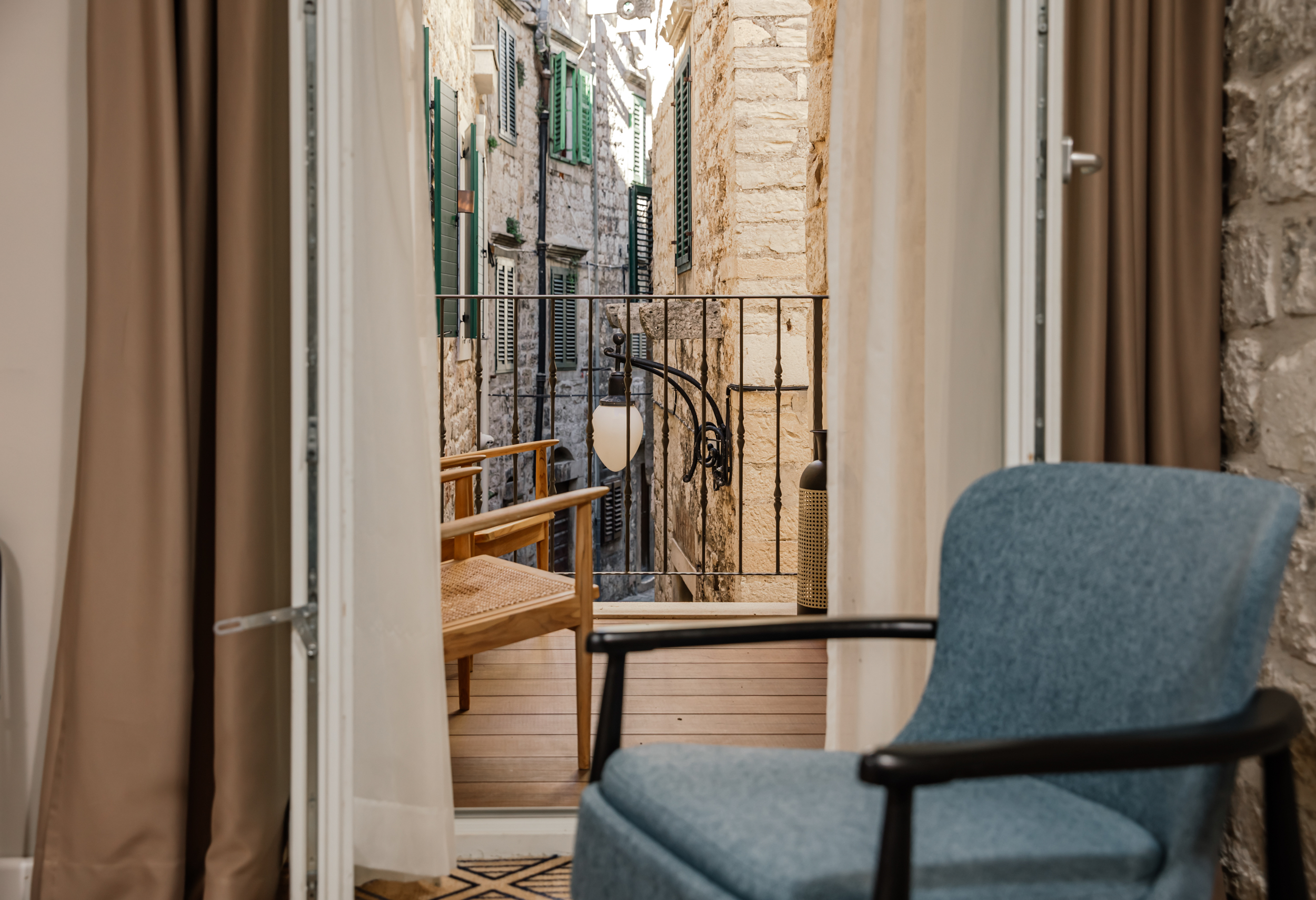 Double or Twin Deluxe with Terrace