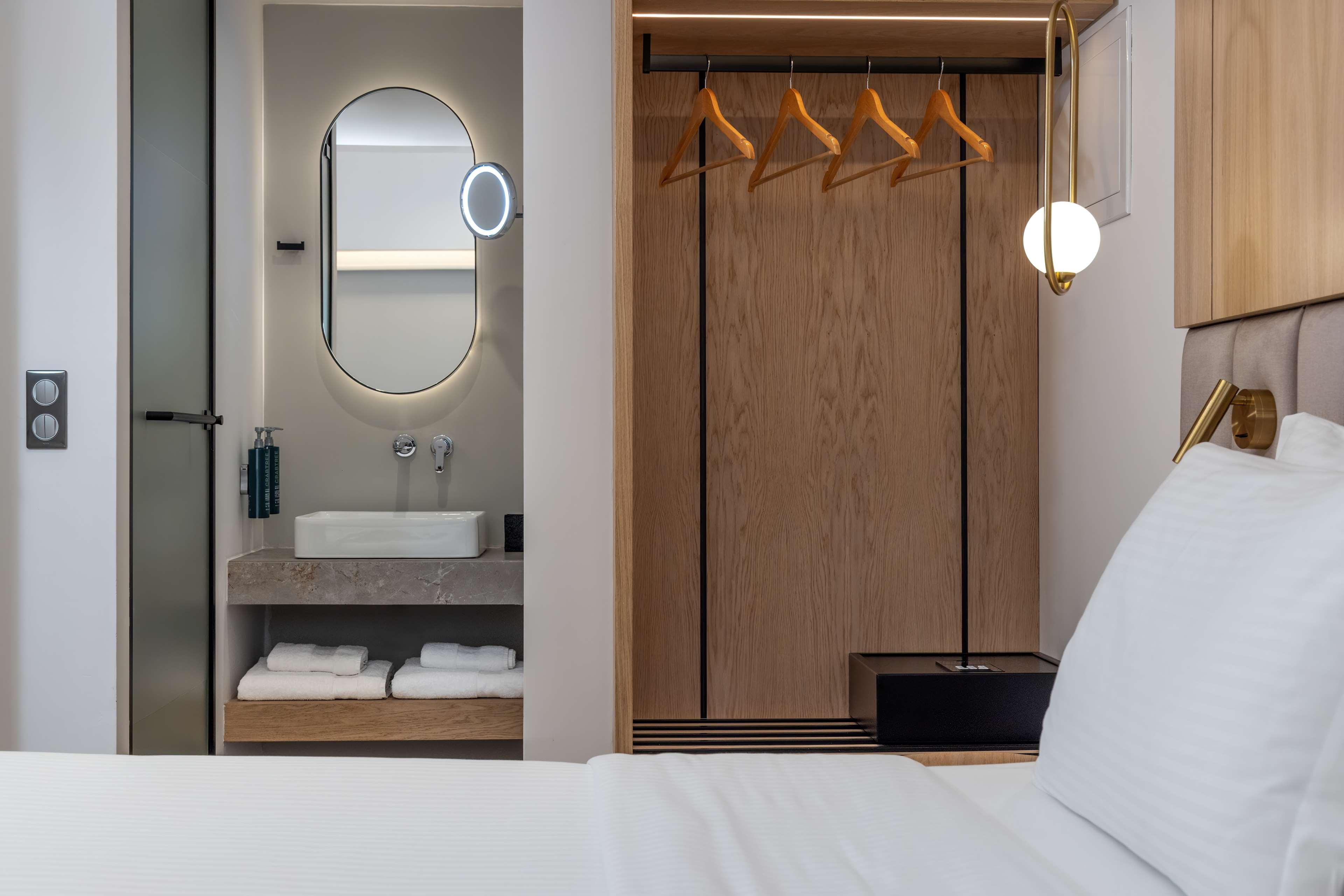 Suite King Bed One Bedroom 