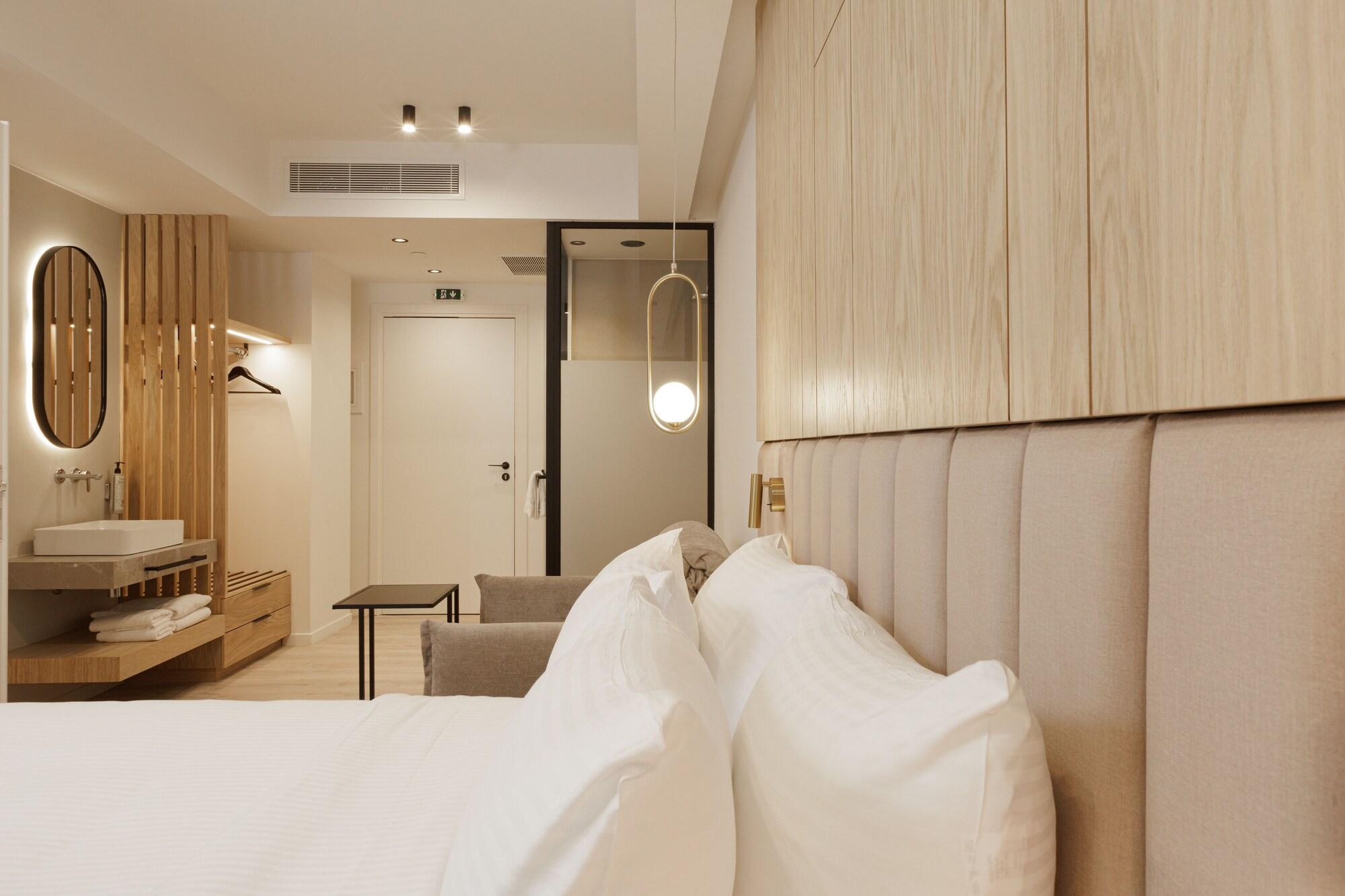 Double Deluxe with Views