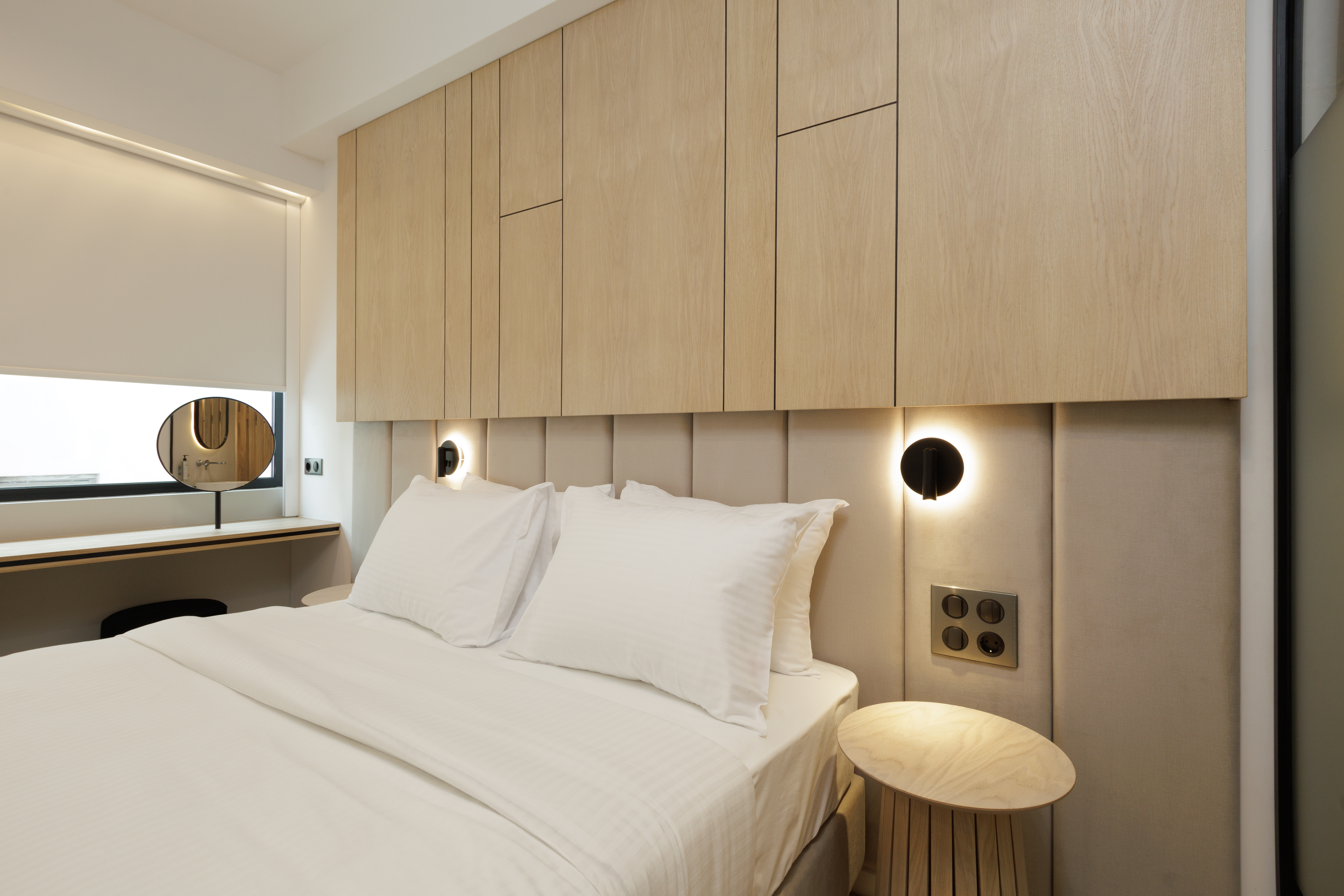 Double Deluxe Queen Bed