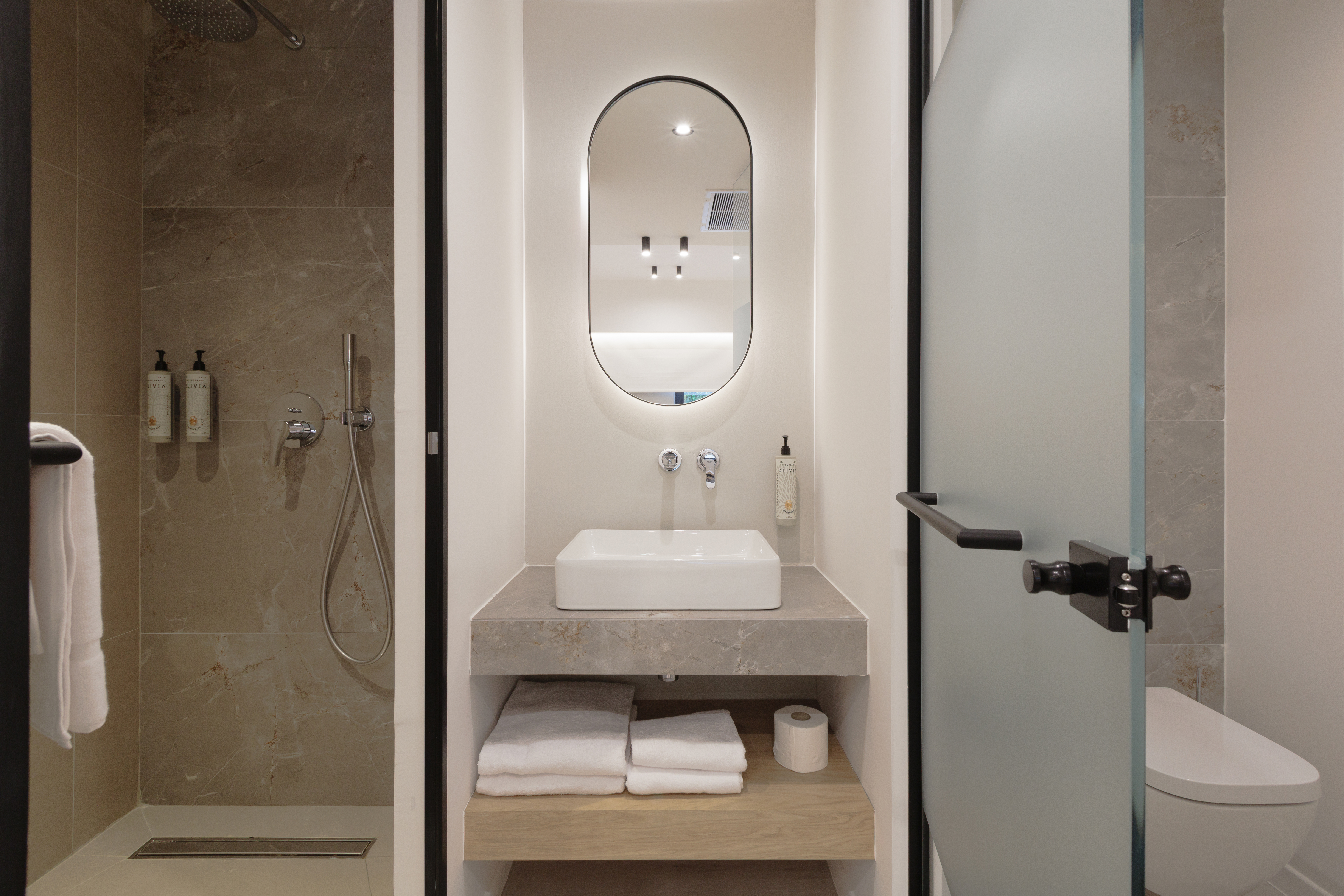 Family Room Queen Size Bed