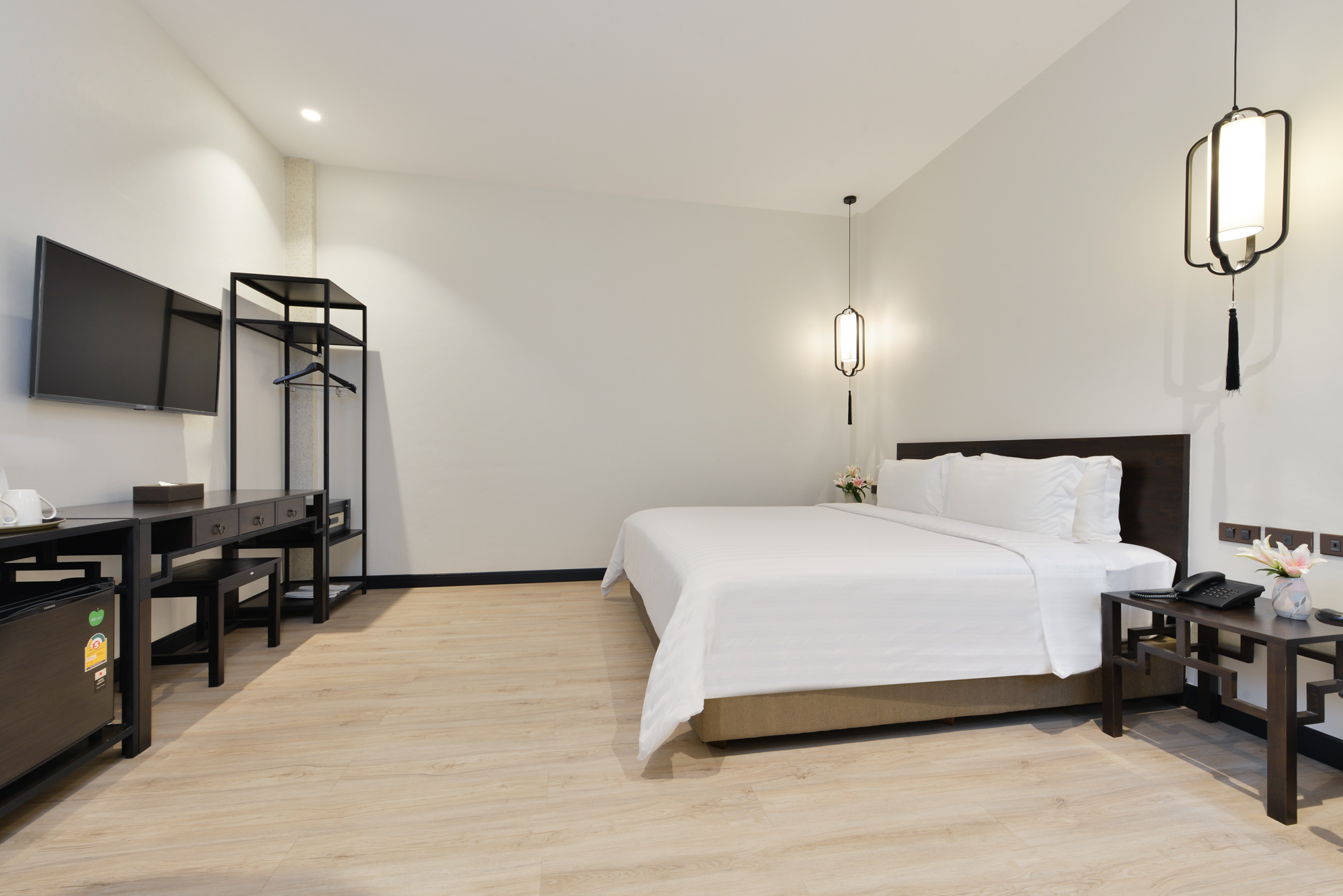 Double Deluxe King Bed