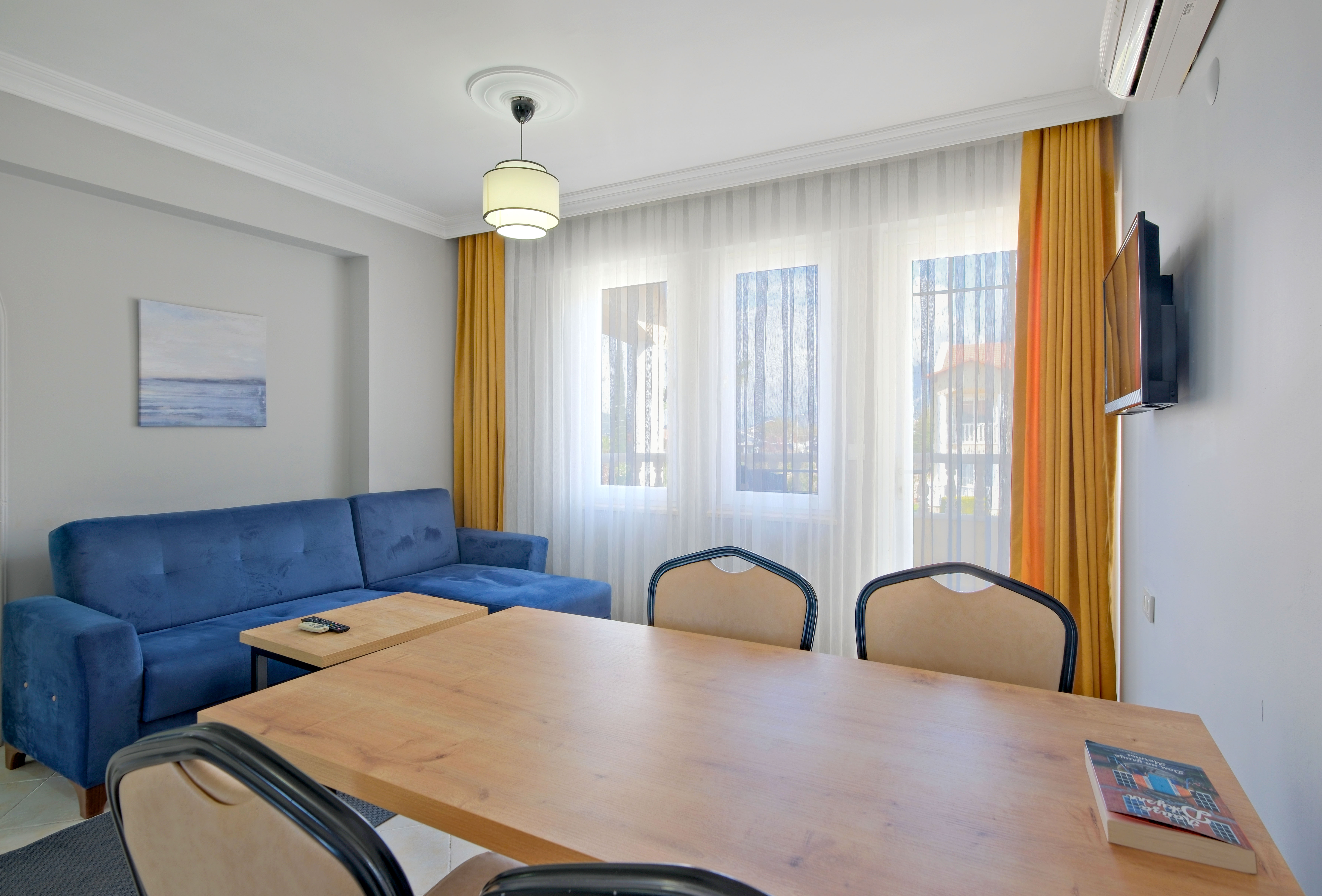 Apartment Three Bedrooms with Views