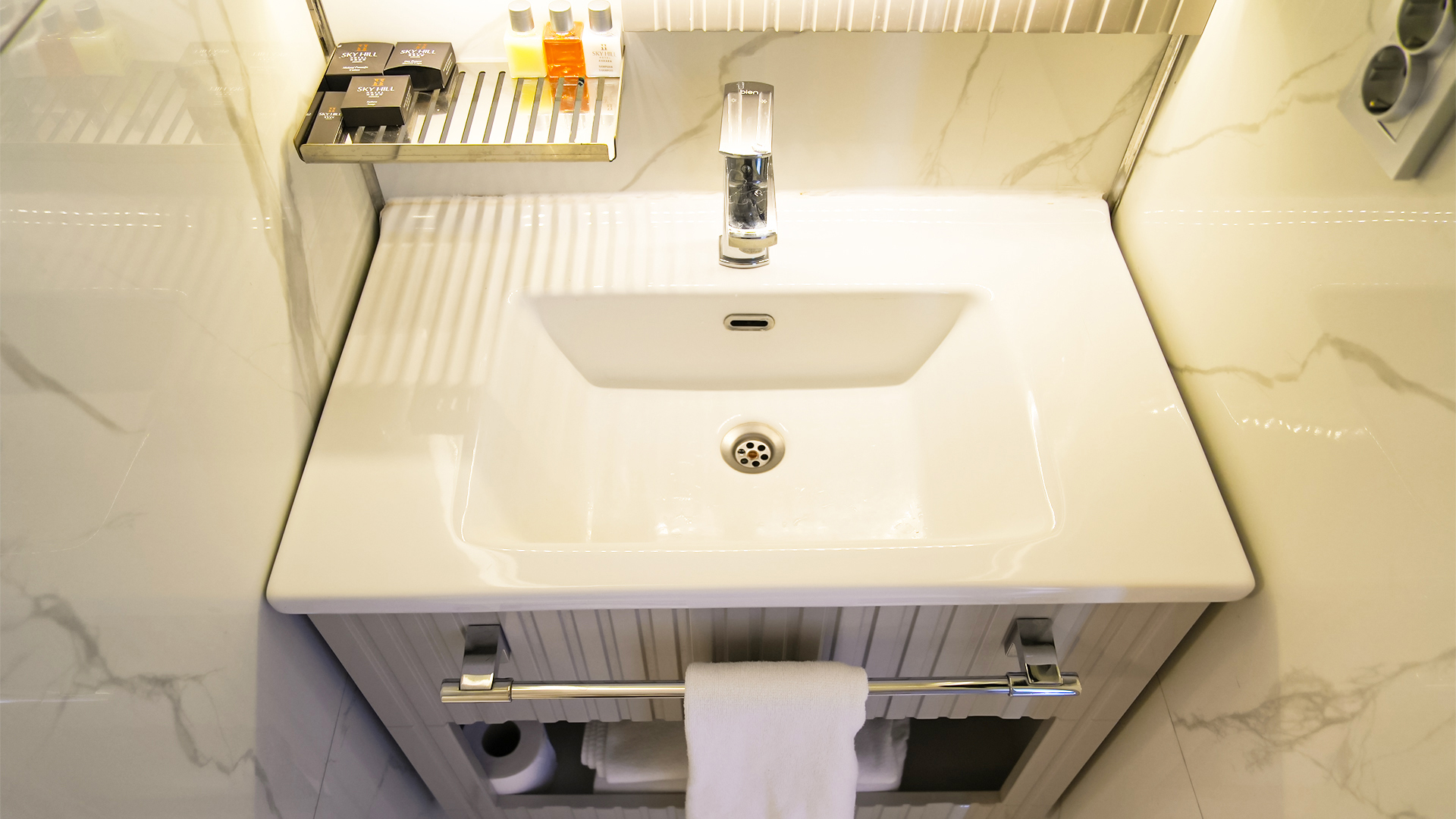 Family Room Deluxe One Bedroom