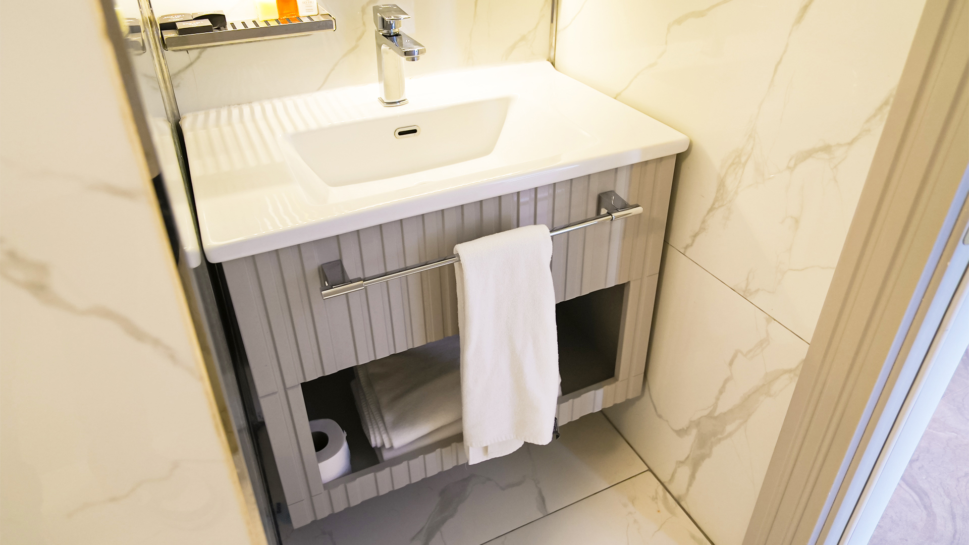 Family Room Deluxe One Bedroom