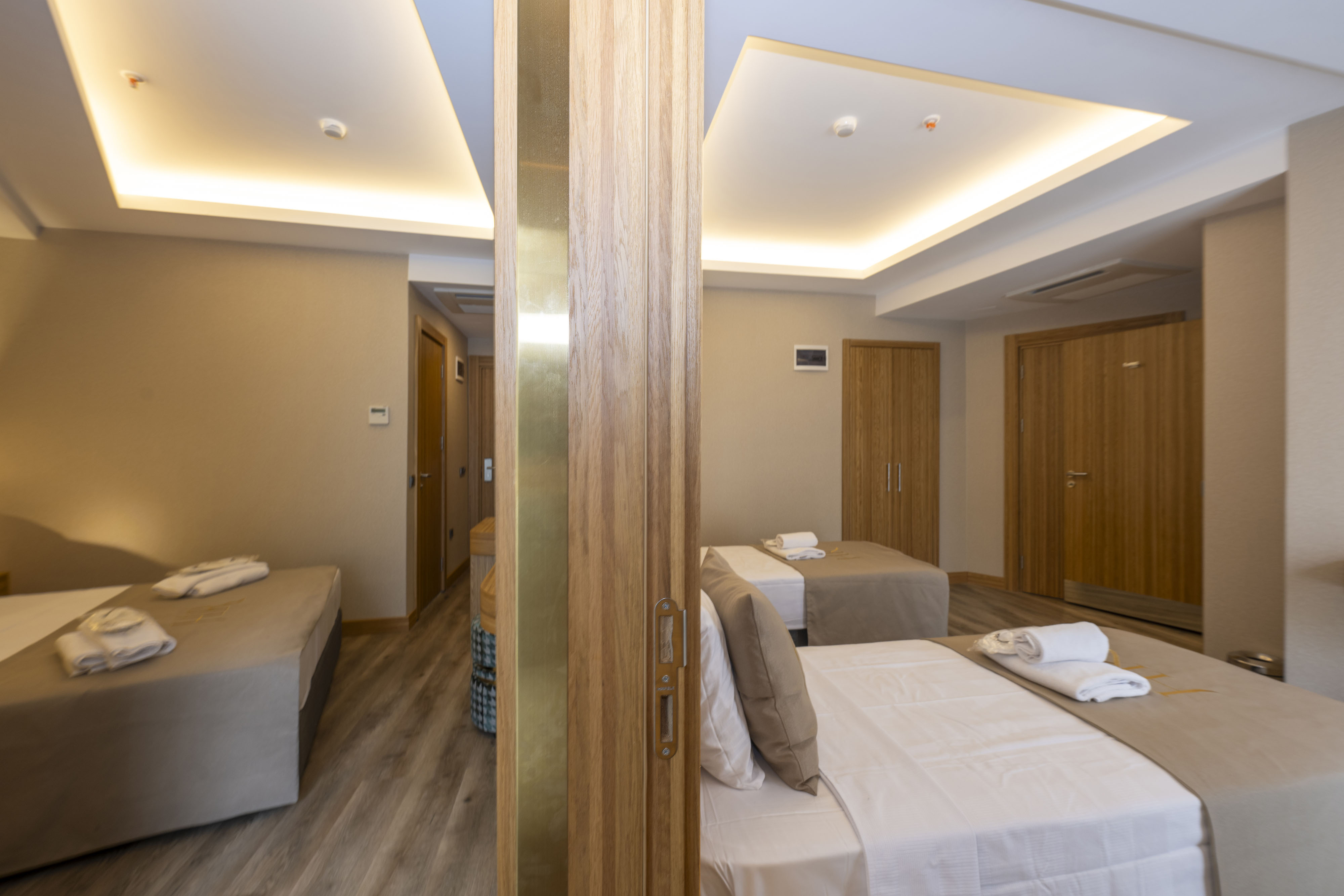 Family Room Connecting Room