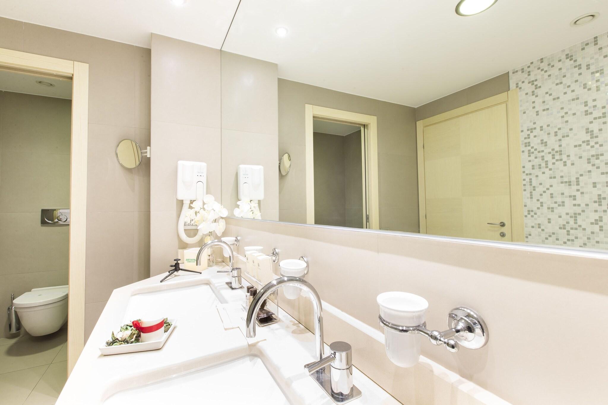 Suite with Double Bed