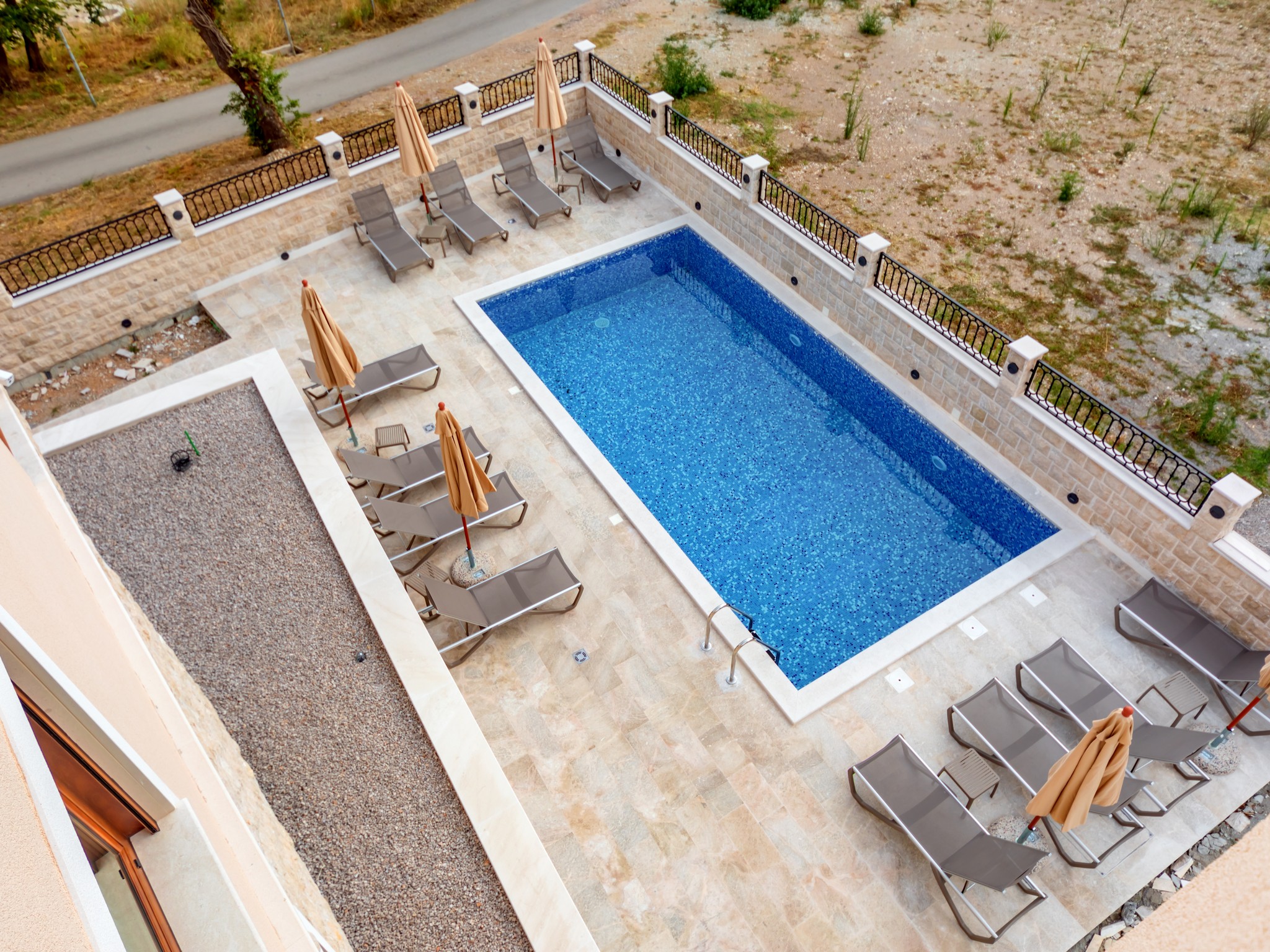 Apartment Pool View One Bedroom