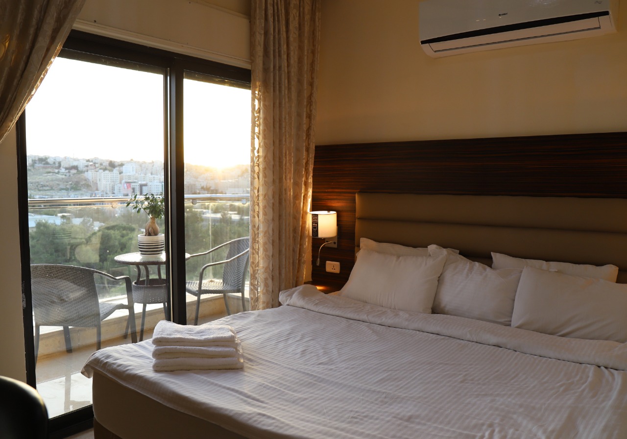 Family Room Park View with Balcony