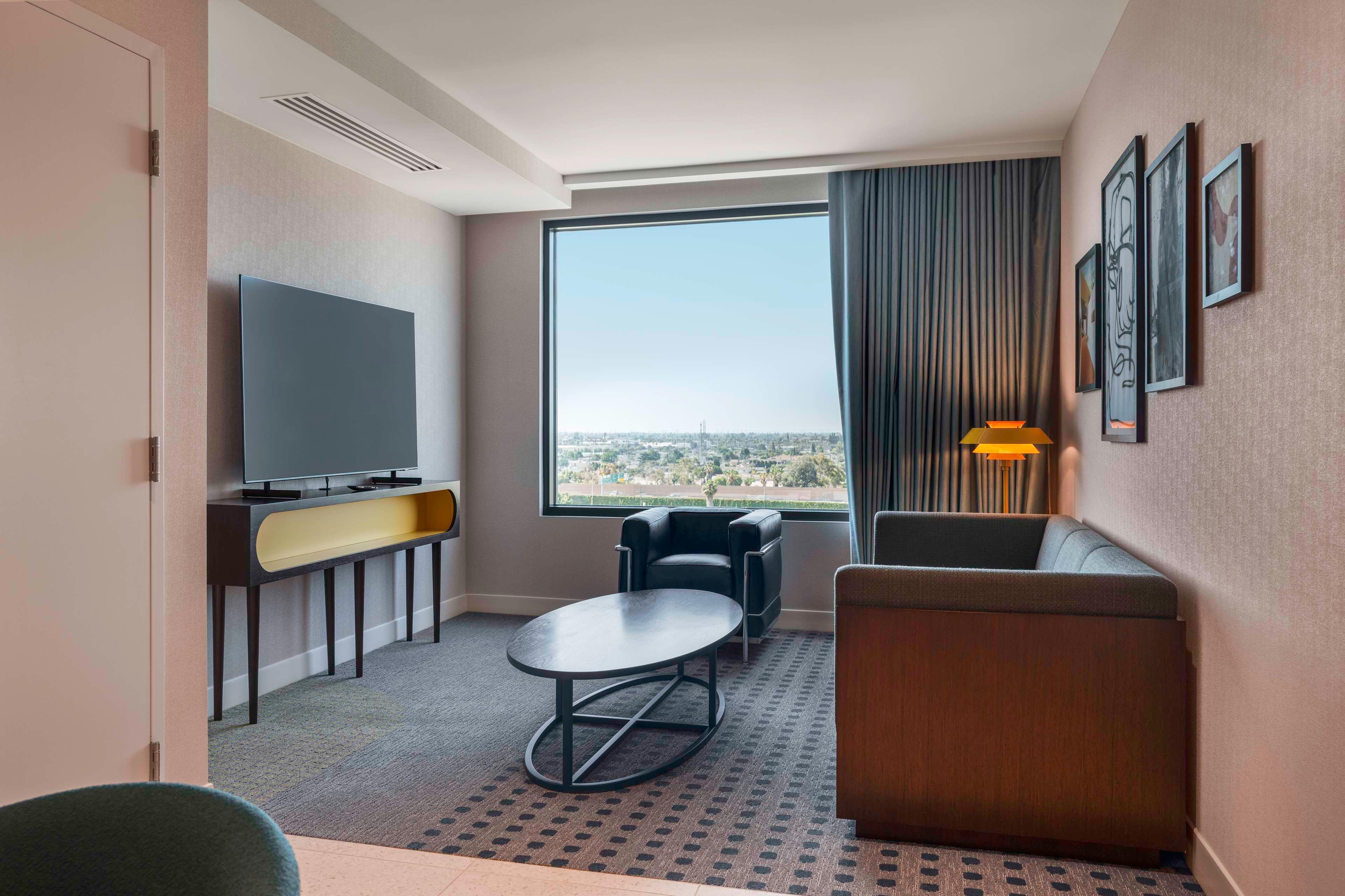 Double Accessible King Size Bed