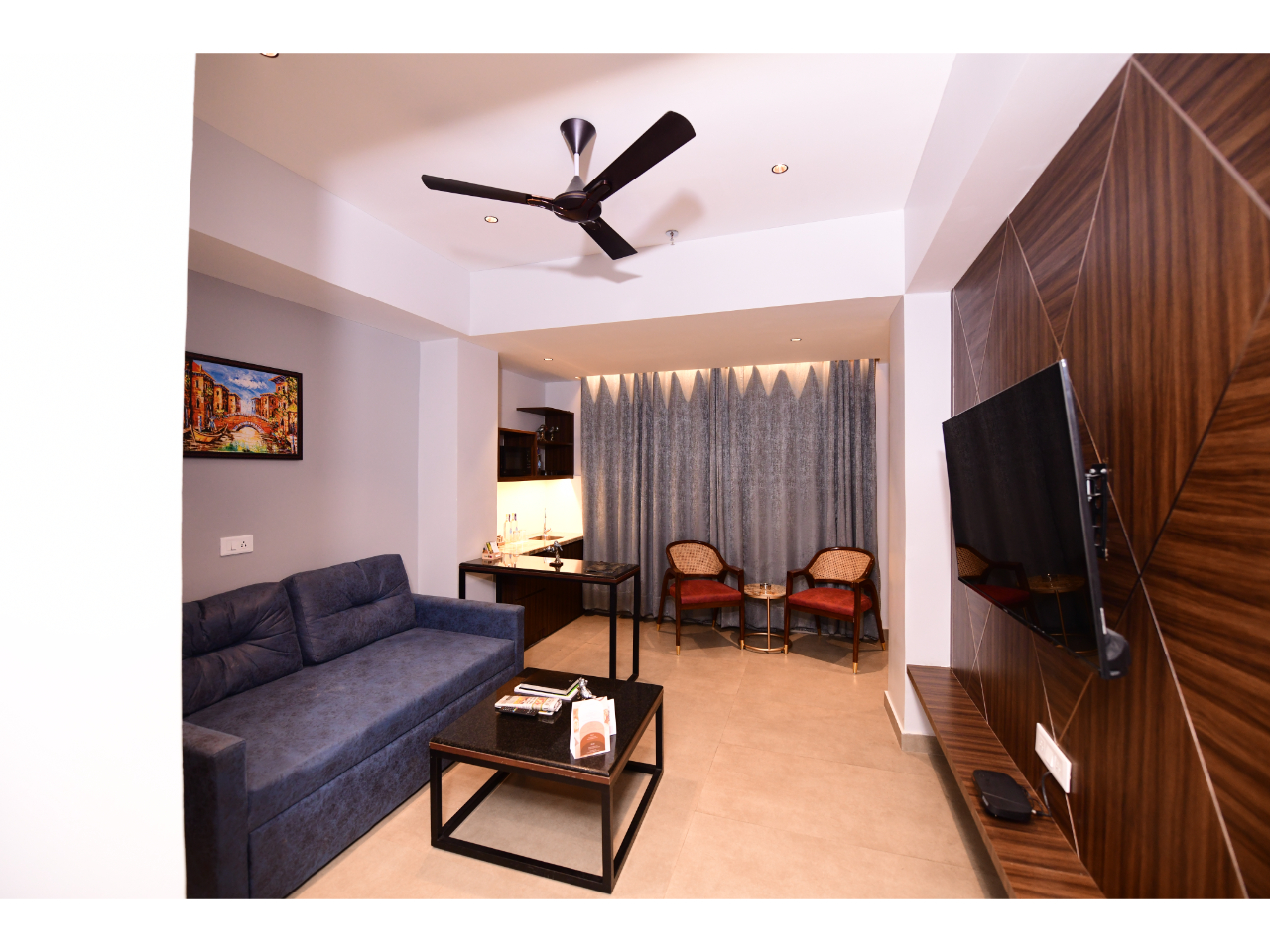 Suite One Bedroom One Bathroom