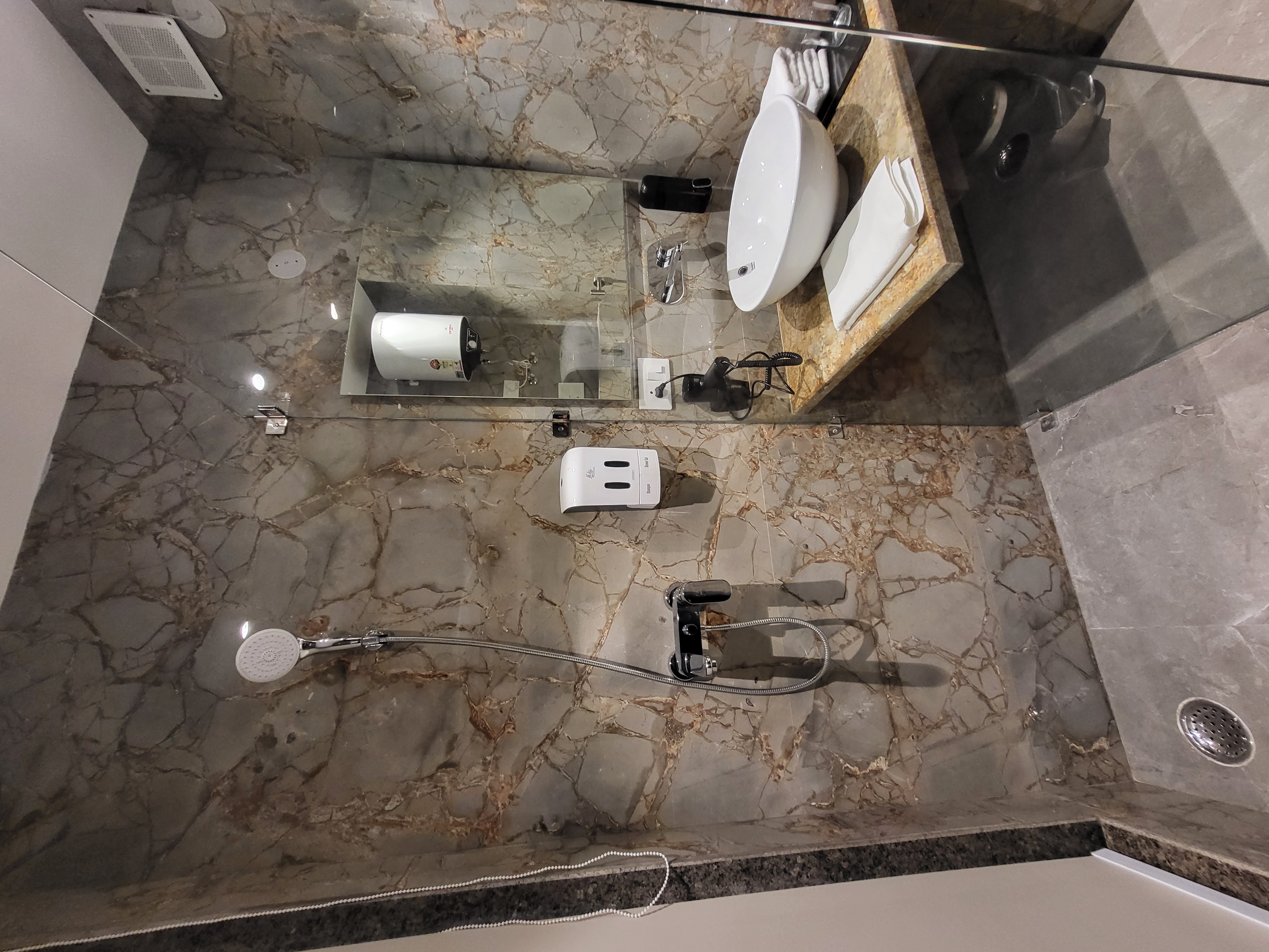 Double Deluxe One Bed