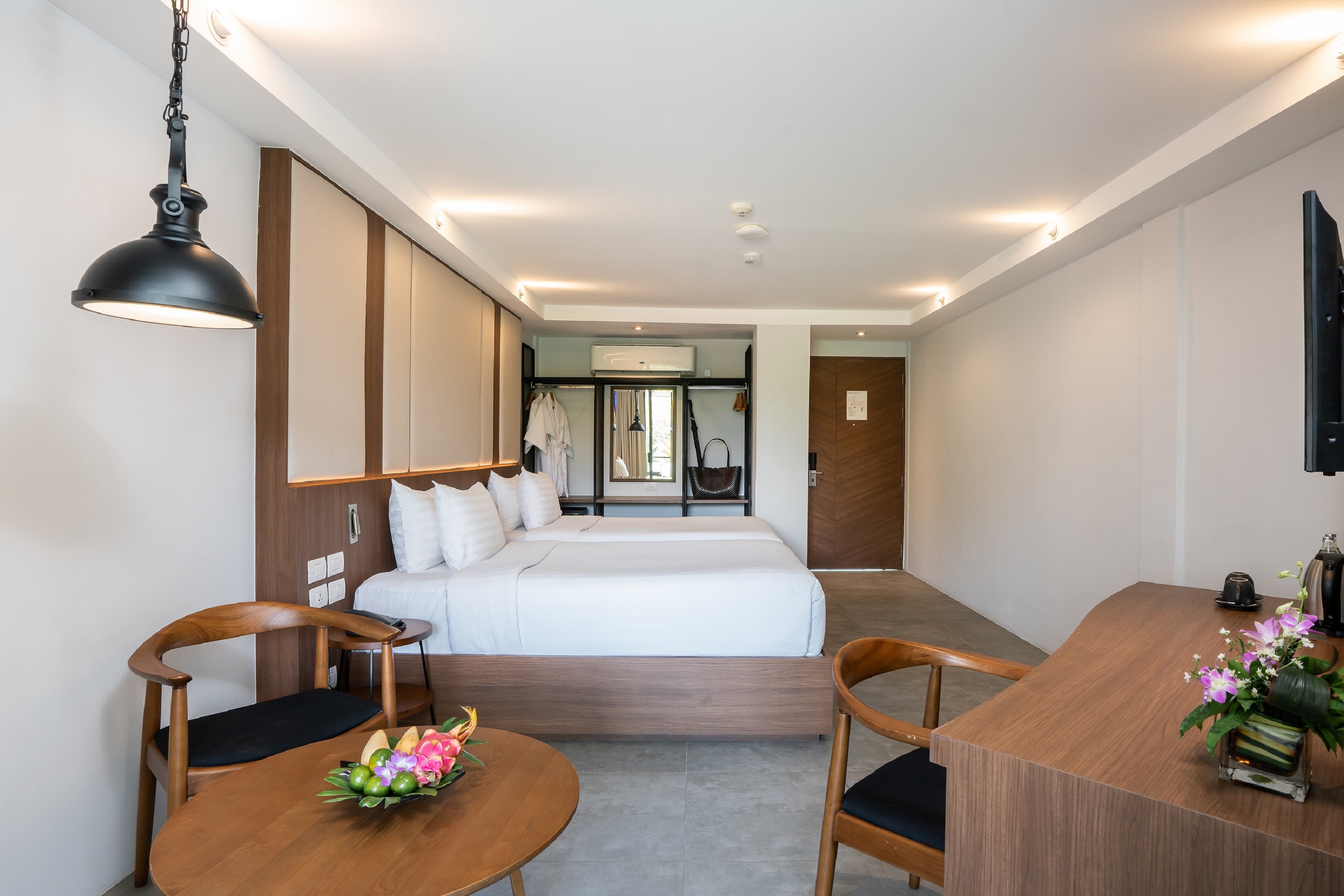 Double or Twin Deluxe