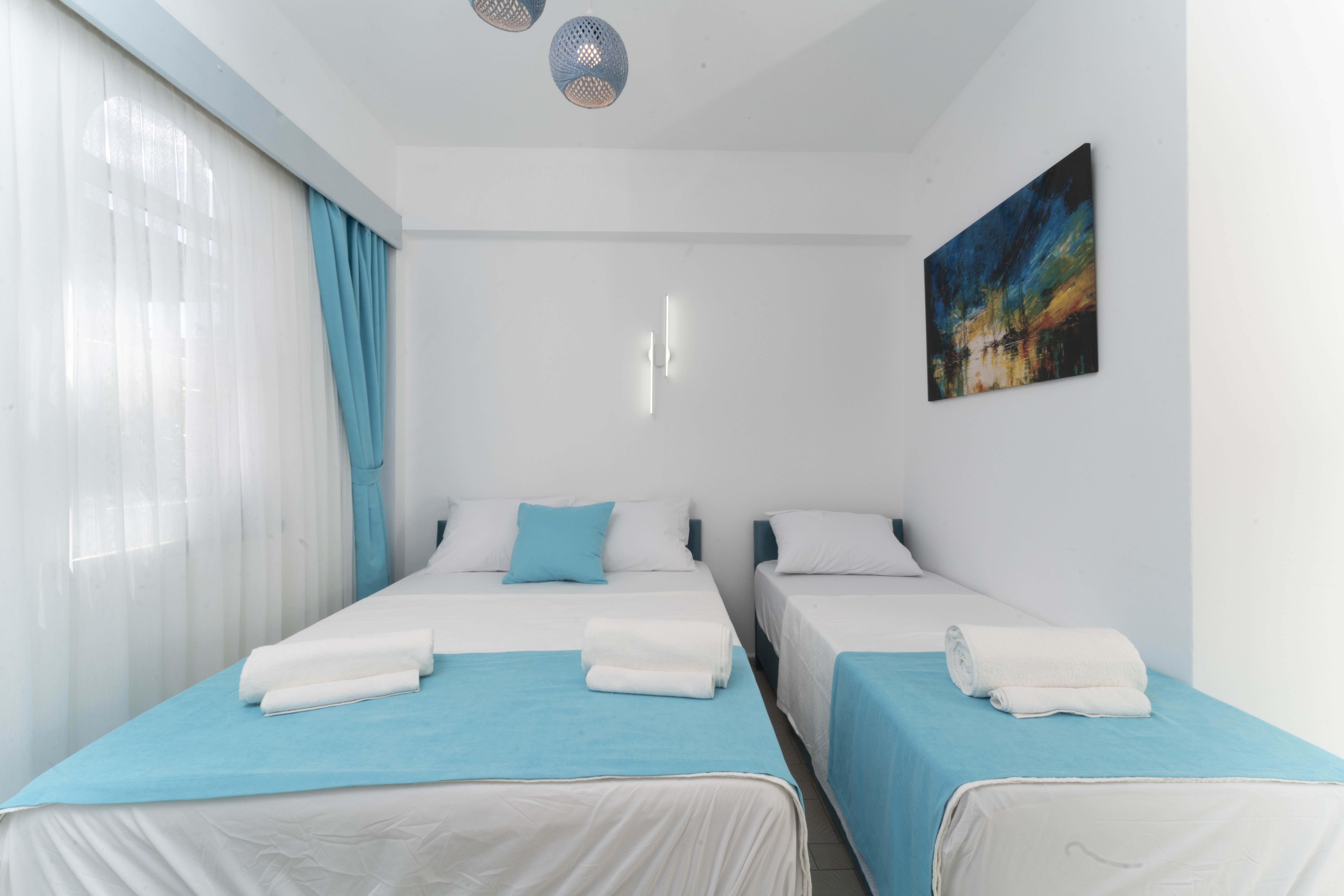 Triple Deluxe with Balcony