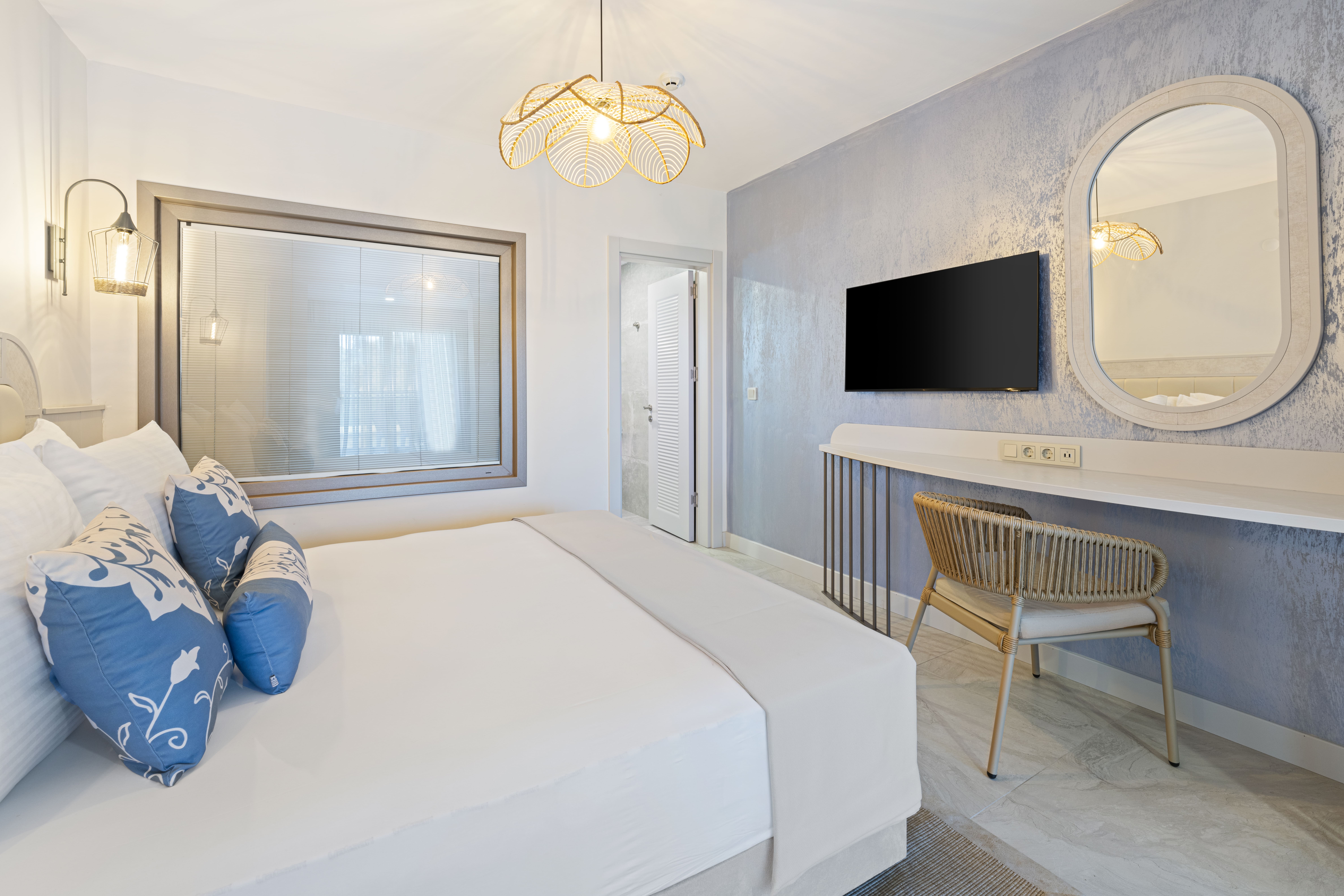 Junior Suite One Bedroom Two Bathrooms