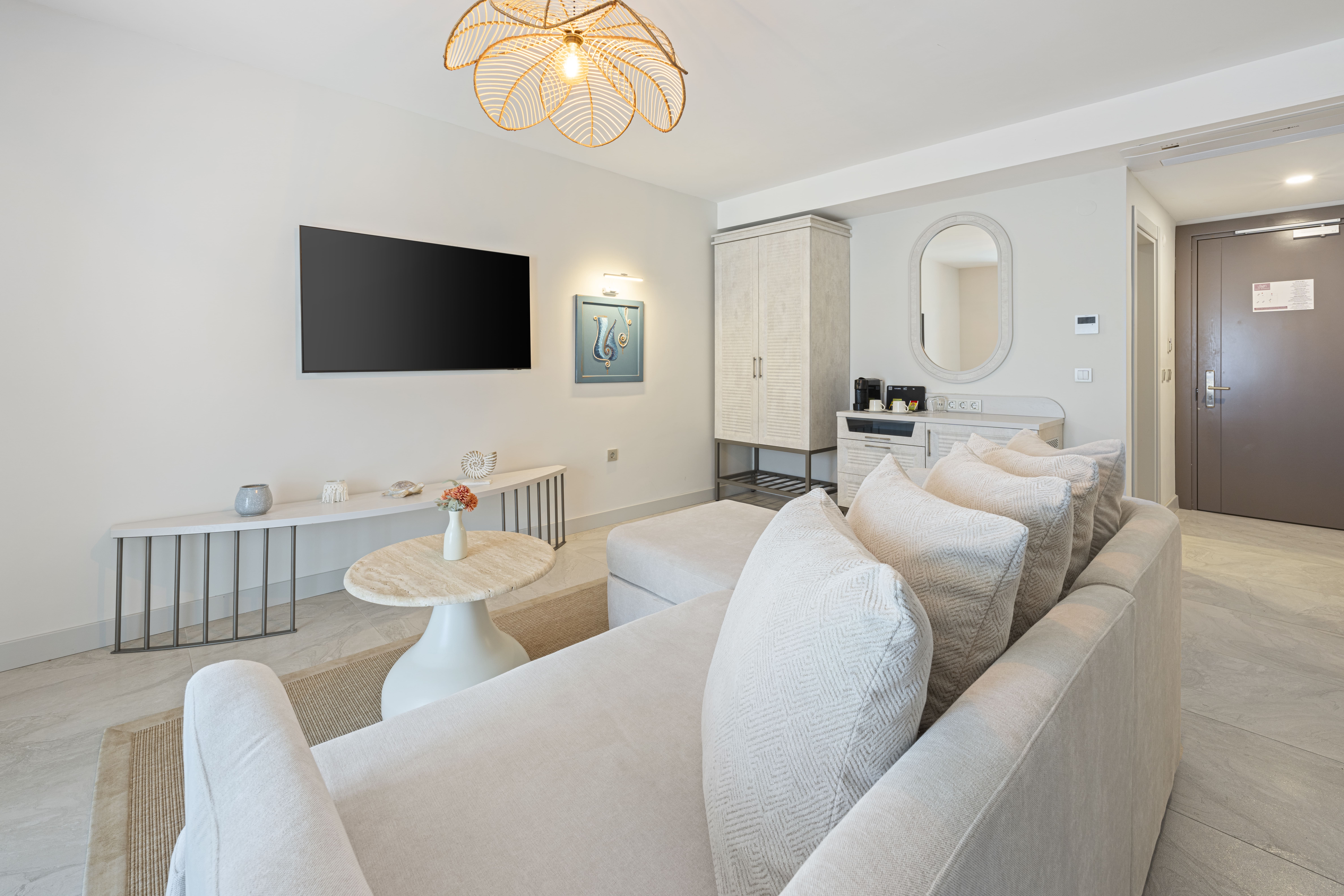 Junior Suite One Bedroom Two Bathrooms