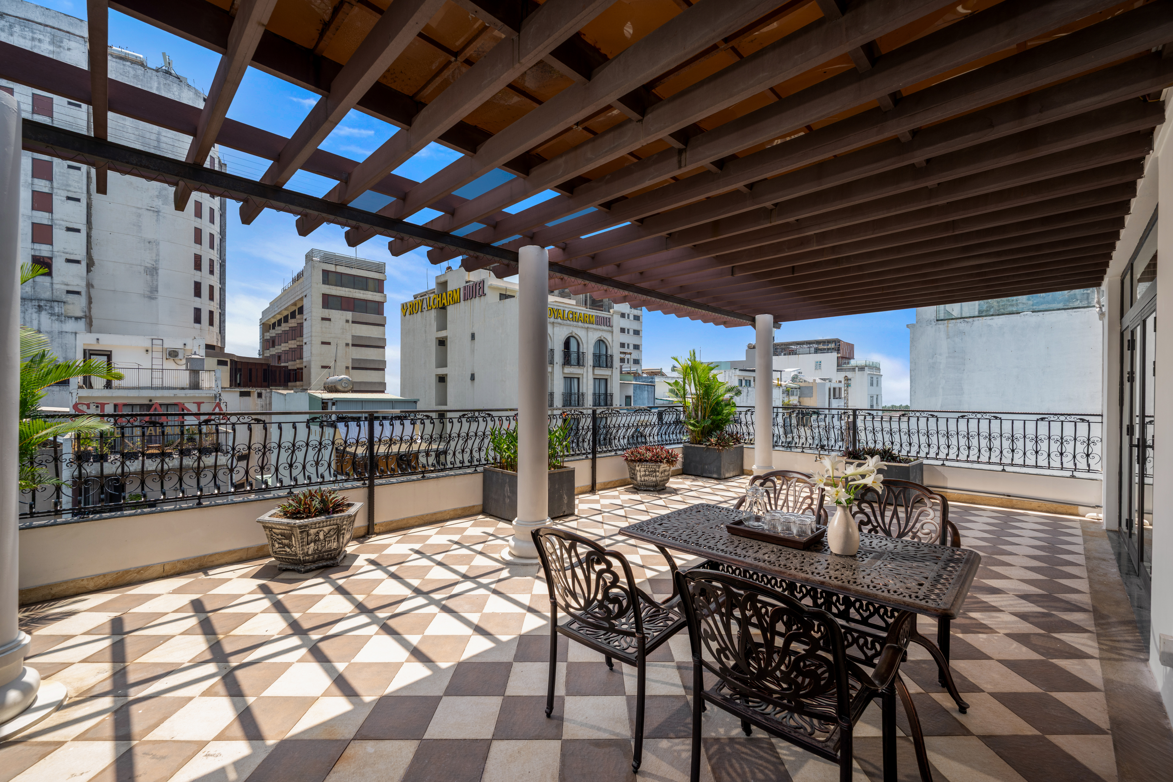 Apartment Presidential