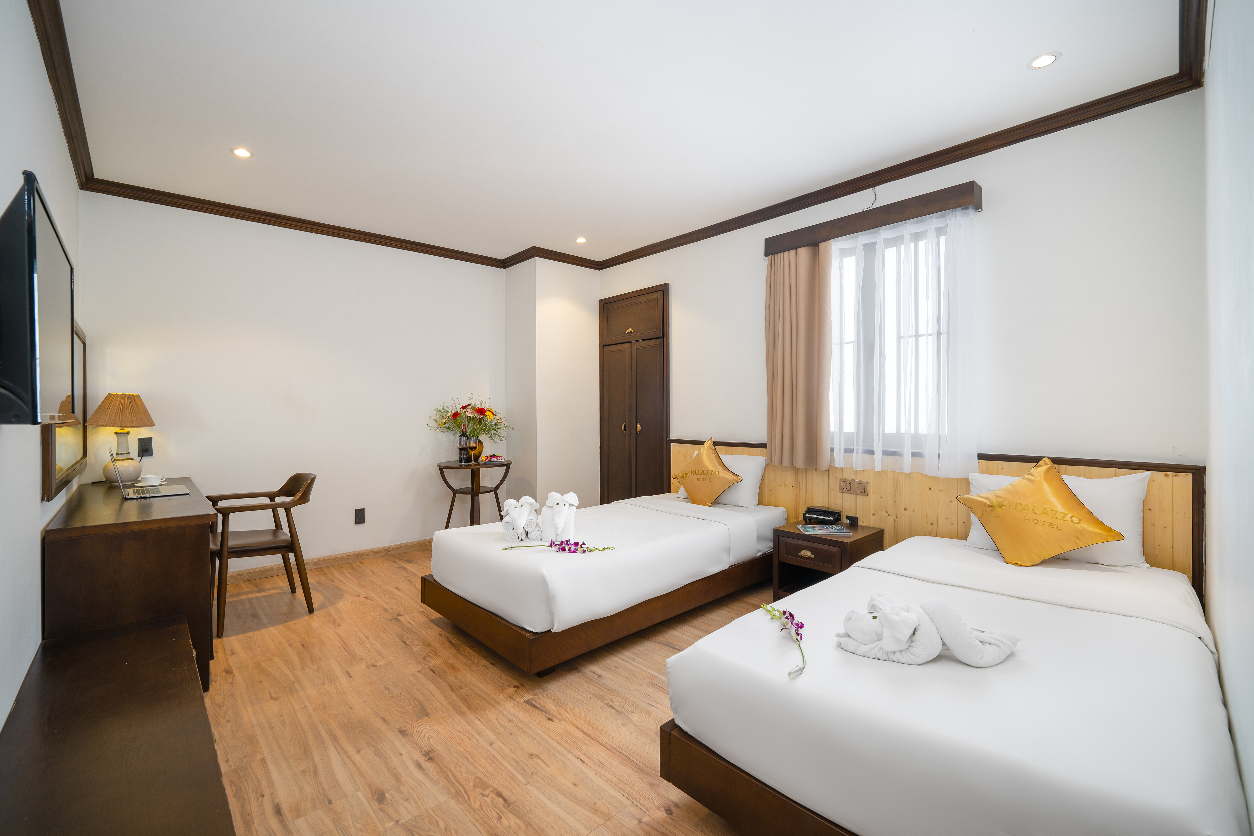 Double or Twin Deluxe with Air Conditioning