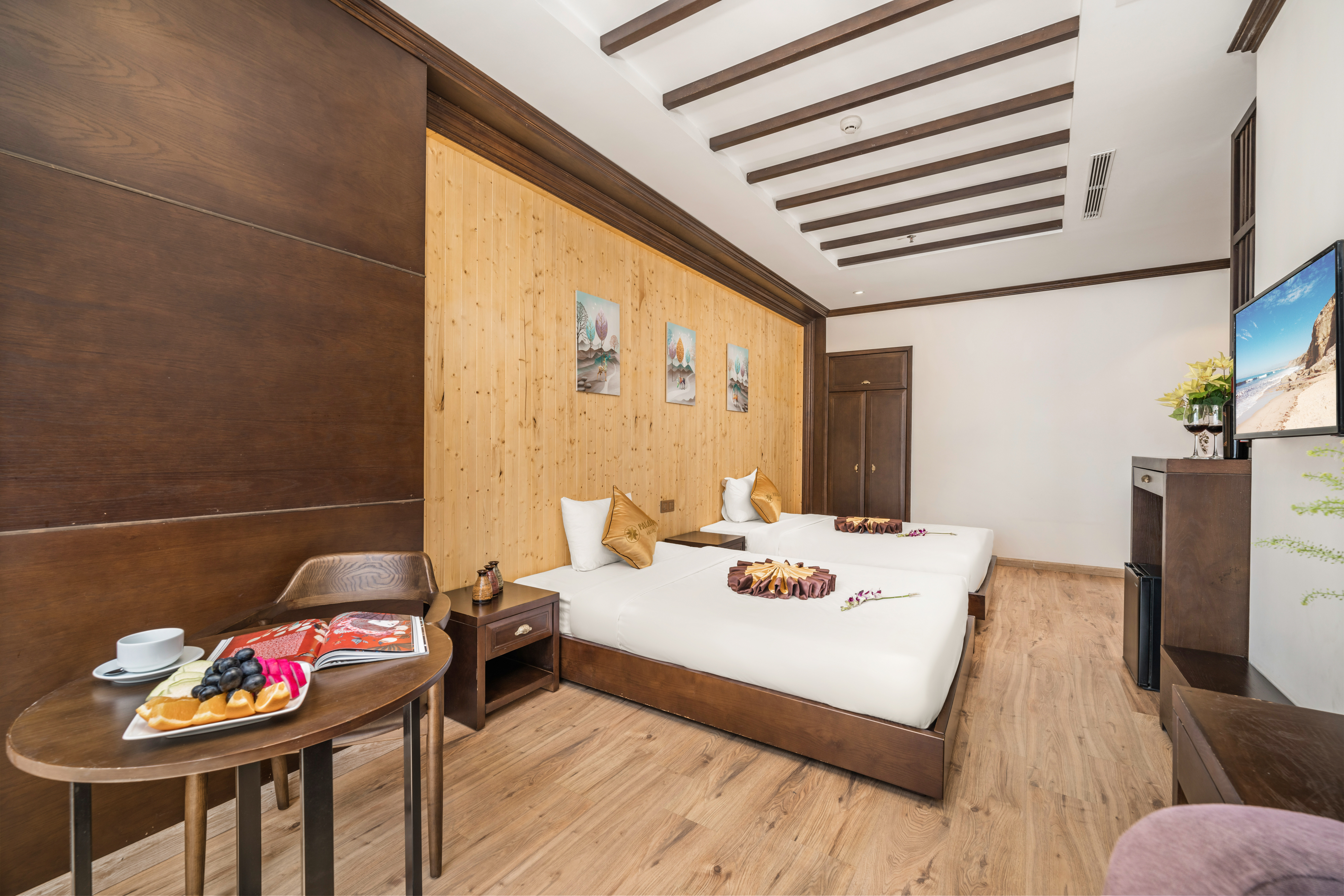 Double or Twin Deluxe with Air Conditioning